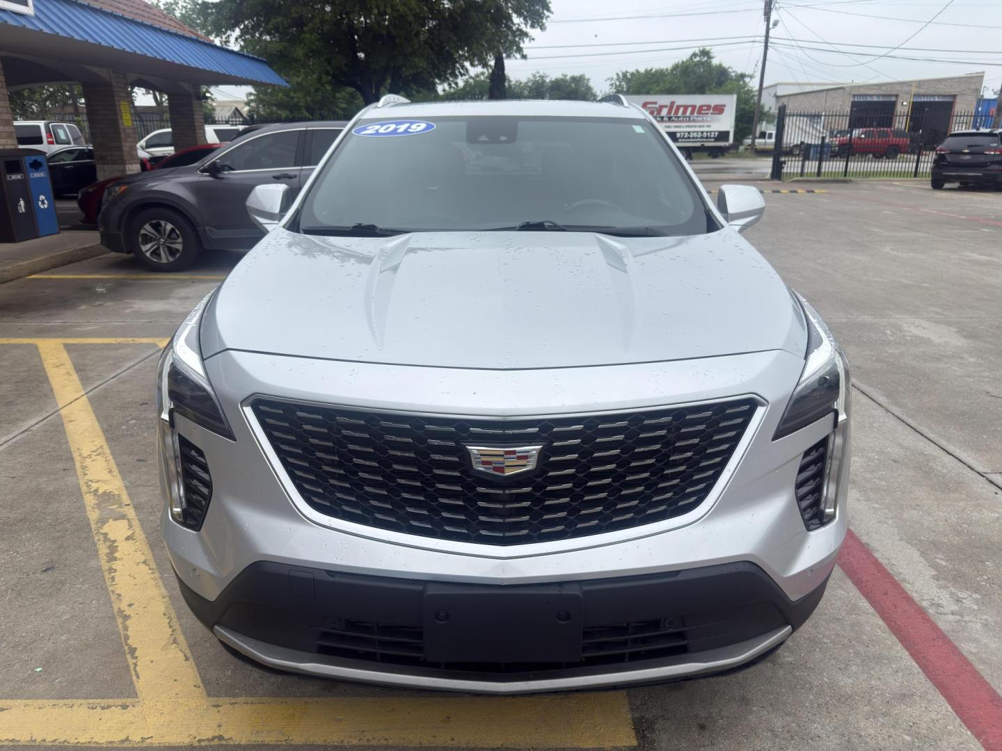 2019 Radiant Silver Metallic /Jet Black, leather Light Platinum/Jet Black, leath Cadillac XT4 62732 (1GYFZDR46KF) with an 2.0L L4 DOHC 16V engine, 9-Speed Automatic transmission, located at 2401 E Main St., Grand Prairie, TX, 75050, (972) 262-4440, 32.748981, -96.969643 - Photo#7