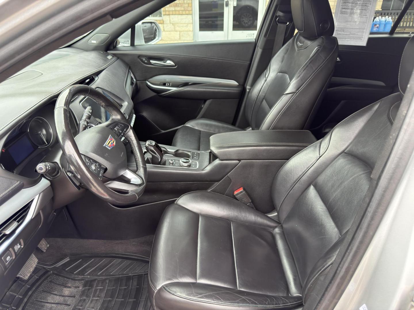 2019 Radiant Silver Metallic /Jet Black, leather Light Platinum/Jet Black, leath Cadillac XT4 62732 (1GYFZDR46KF) with an 2.0L L4 DOHC 16V engine, 9-Speed Automatic transmission, located at 2401 E Main St., Grand Prairie, TX, 75050, (972) 262-4440, 32.748981, -96.969643 - Photo#12