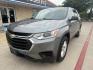 2019 Silver Ice Metallic /Jet Black, premium cloth Chevrolet Traverse 63861 (1GNERFKW5KJ) with an 3.6L V6 DOHC 24V engine, 9-Speed Automatic transmission, located at 2401 E Main St., Grand Prairie, TX, 75050, (972) 262-4440, 32.748981, -96.969643 - Photo#6