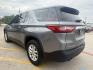2019 Silver Ice Metallic /Jet Black, premium cloth Chevrolet Traverse 63861 (1GNERFKW5KJ) with an 3.6L V6 DOHC 24V engine, 9-Speed Automatic transmission, located at 2401 E Main St., Grand Prairie, TX, 75050, (972) 262-4440, 32.748981, -96.969643 - Photo#18