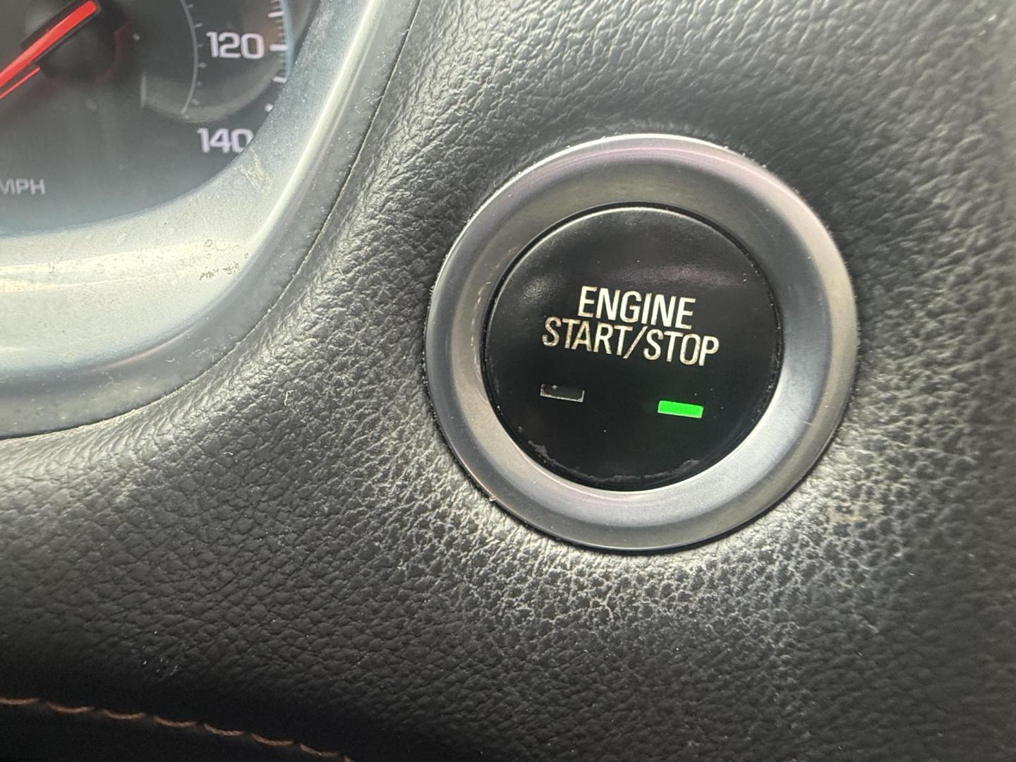 2019 Silver Ice Metallic /Jet Black, premium cloth Chevrolet Traverse 63861 (1GNERFKW5KJ) with an 3.6L V6 DOHC 24V engine, 9-Speed Automatic transmission, located at 2401 E Main St., Grand Prairie, TX, 75050, (972) 262-4440, 32.748981, -96.969643 - Photo#19