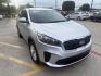 2020 Everlasting Silver /Satin Black, leather Stone Beige, leather Kia Sorento 72484 (5XYPGDA50LG) with an 3.3L V6 DOHC 24V engine, 8-Speed Automatic transmission, located at 2401 E Main St., Grand Prairie, TX, 75050, (972) 262-4440, 32.748981, -96.969643 - Photo#6