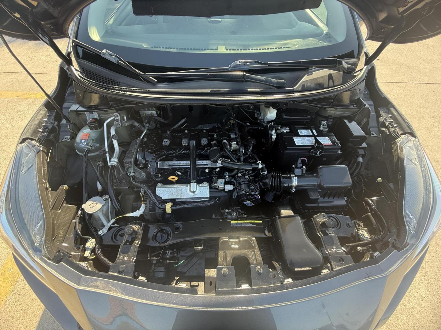 2020 Brilliant Silver Metallic /Graphite, premium cloth Nissan Versa 70760 (3N1CN8EV2LL) with an 1.6L L4 DOHC 16V engine, Continuously Variable Transmission transmission, located at 2401 E Main St., Grand Prairie, TX, 75050, (972) 262-4440, 32.748981, -96.969643 - Photo#6