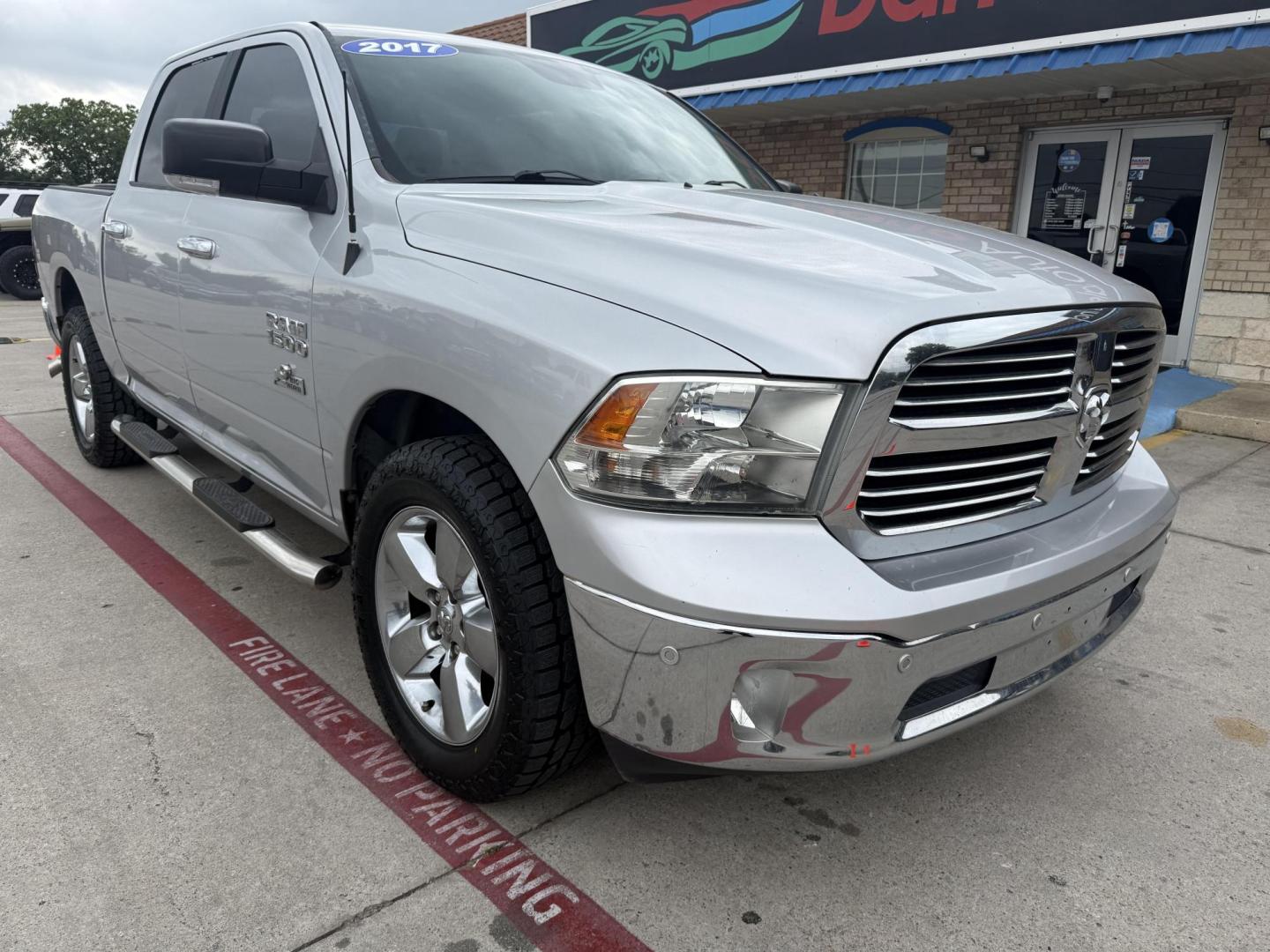2017 Bright Silver Metallic Clear Coat /Black/Diesel Gray (Fleet), cloth Black/Diesel Gray RAM 1500 55883 (1C6RR7LG2HS) with an 3.6L V6 DOHC 24V FFV engine, 8-Speed Automatic transmission, located at 2401 E Main St., Grand Prairie, TX, 75050, (972) 262-4440, 32.748981, -96.969643 - Photo#2