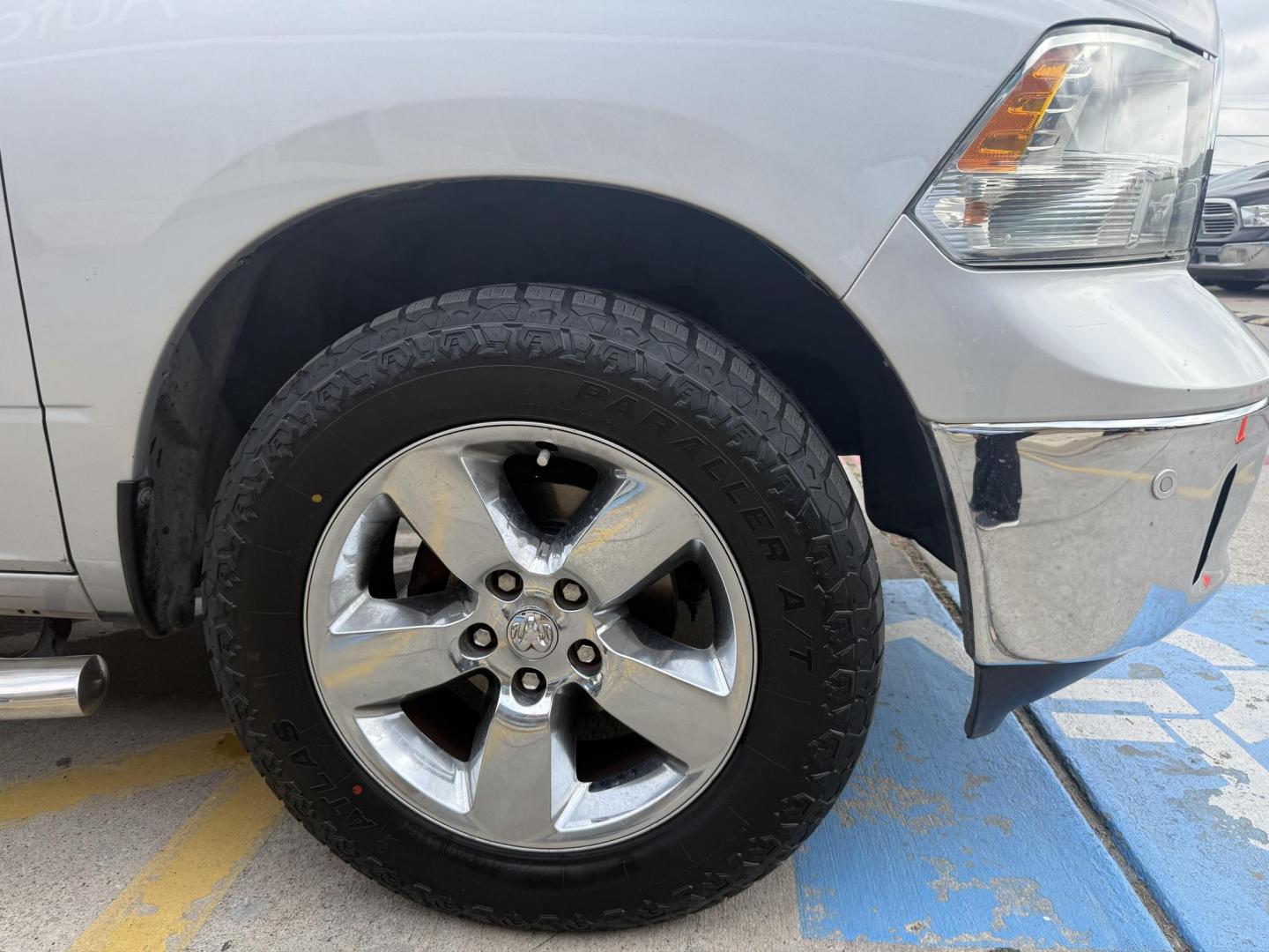 2017 Bright Silver Metallic Clear Coat /Black/Diesel Gray (Fleet), cloth Black/Diesel Gray RAM 1500 55883 (1C6RR7LG2HS) with an 3.6L V6 DOHC 24V FFV engine, 8-Speed Automatic transmission, located at 2401 E Main St., Grand Prairie, TX, 75050, (972) 262-4440, 32.748981, -96.969643 - Photo#6