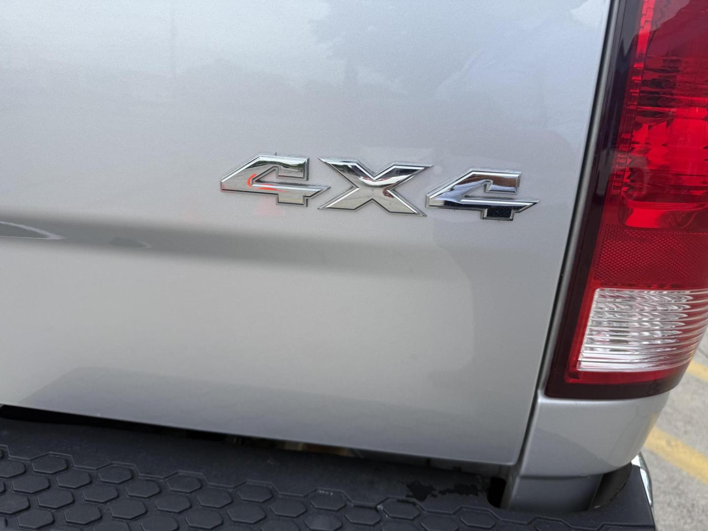 2017 Bright Silver Metallic Clear Coat /Black/Diesel Gray (Fleet), cloth Black/Diesel Gray RAM 1500 55883 (1C6RR7LG2HS) with an 3.6L V6 DOHC 24V FFV engine, 8-Speed Automatic transmission, located at 2401 E Main St., Grand Prairie, TX, 75050, (972) 262-4440, 32.748981, -96.969643 - Photo#13
