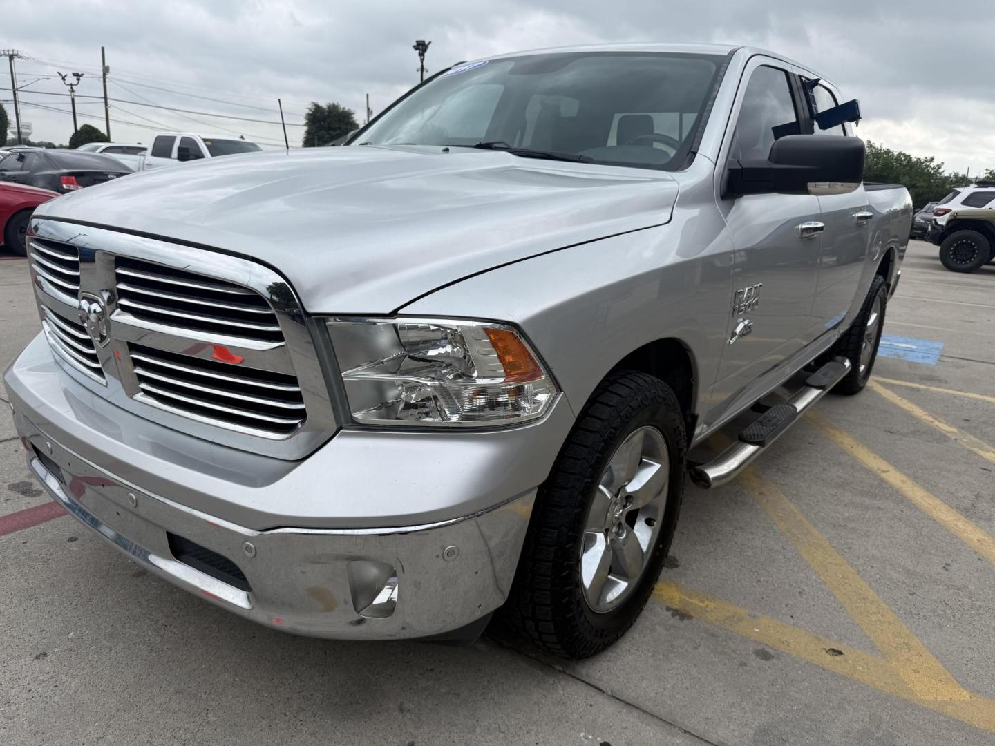 2017 Bright Silver Metallic Clear Coat /Black/Diesel Gray (Fleet), cloth Black/Diesel Gray RAM 1500 55883 (1C6RR7LG2HS) with an 3.6L V6 DOHC 24V FFV engine, 8-Speed Automatic transmission, located at 2401 E Main St., Grand Prairie, TX, 75050, (972) 262-4440, 32.748981, -96.969643 - Photo#32