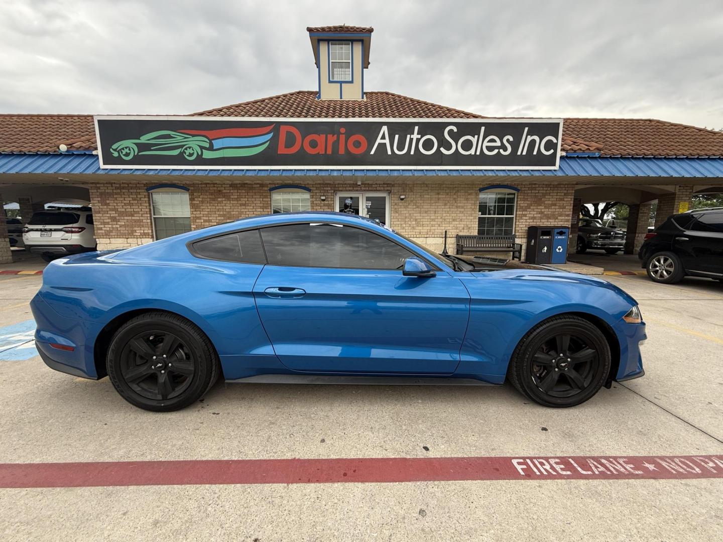 2019 Kona Blue Metallic /Dark Ceramic, cloth Ebony, cloth Ford Mustang 62549 (1FA6P8THXK5) with an 2.3L L4 DOHC 16V engine, 6-Speed Automatic6-Speed Manual transmission, located at 2401 E Main St., Grand Prairie, TX, 75050, (972) 262-4440, 32.748981, -96.969643 - Photo#9