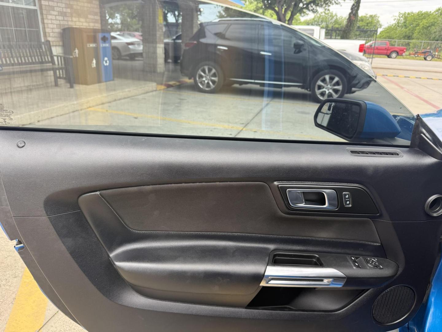 2019 Kona Blue Metallic /Dark Ceramic, cloth Ebony, cloth Ford Mustang 62549 (1FA6P8THXK5) with an 2.3L L4 DOHC 16V engine, 6-Speed Automatic6-Speed Manual transmission, located at 2401 E Main St., Grand Prairie, TX, 75050, (972) 262-4440, 32.748981, -96.969643 - Photo#12