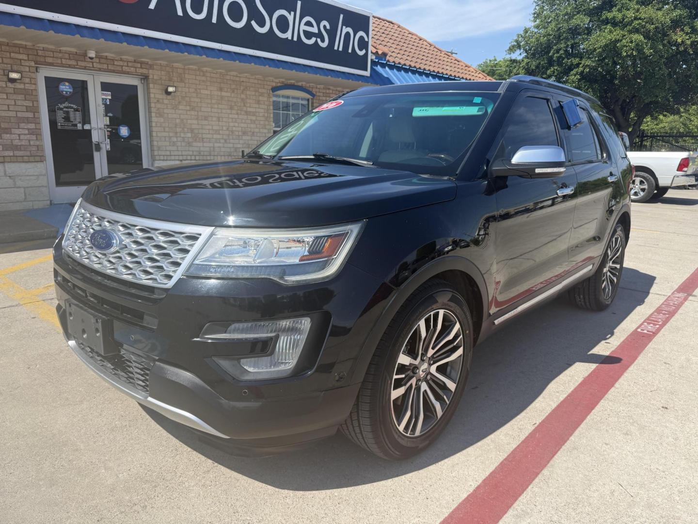 2016 Ford Explorer Platinum 4WD's photo