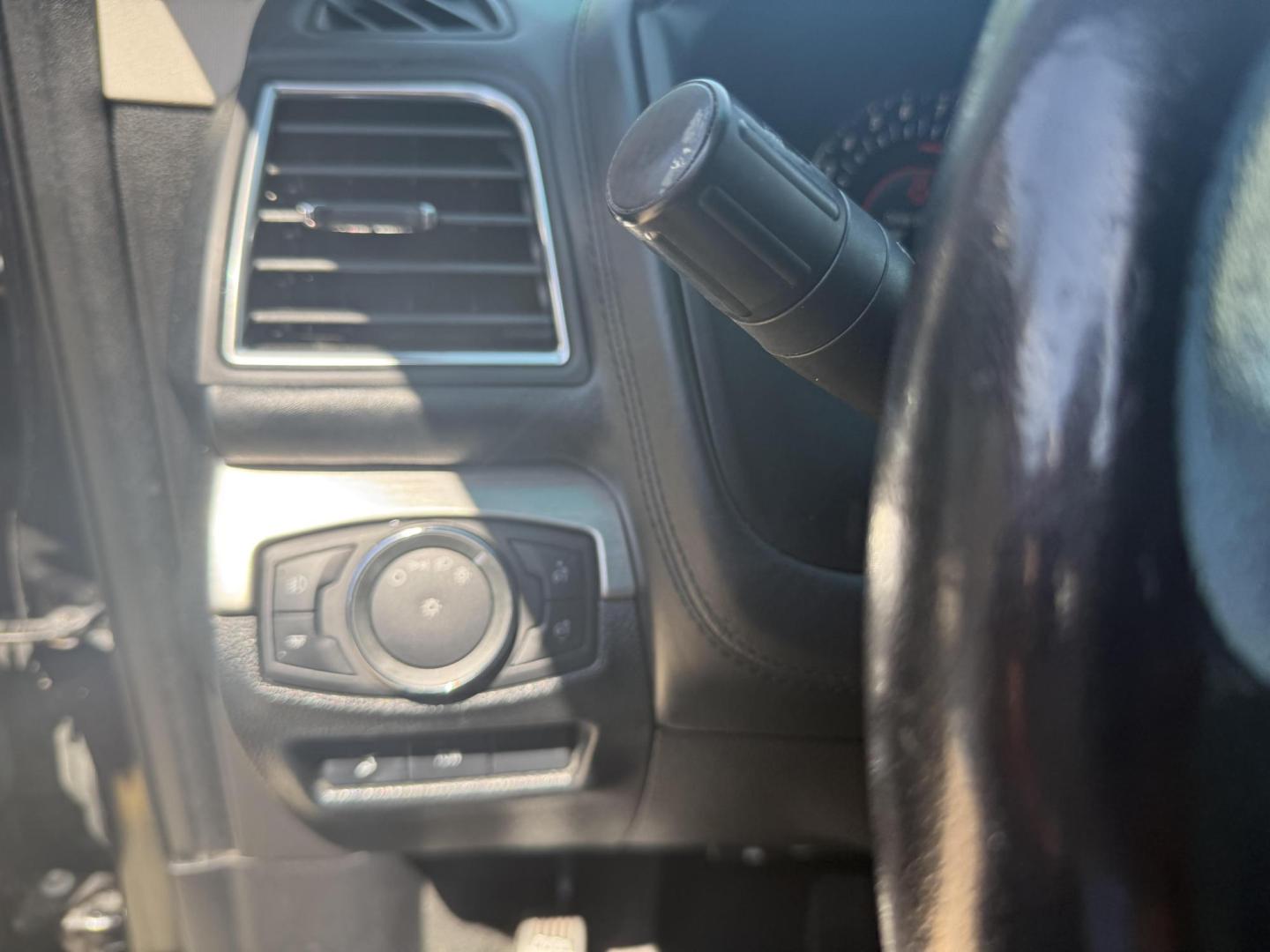 2016 Absolute Black /Medium Soft Ceramic, premium leather Ford Explorer 51920 (1FM5K8HT6GG) with an 3.5L V6 DOHC 24V engine, 6-Speed Automatic transmission, located at 2401 E Main St., Grand Prairie, TX, 75050, (972) 262-4440, 32.748981, -96.969643 - Photo#12
