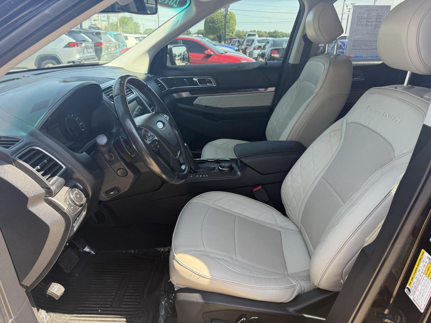 2016 Absolute Black /Medium Soft Ceramic, premium leather Ford Explorer 51920 (1FM5K8HT6GG) with an 3.5L V6 DOHC 24V engine, 6-Speed Automatic transmission, located at 2401 E Main St., Grand Prairie, TX, 75050, (972) 262-4440, 32.748981, -96.969643 - Photo#21