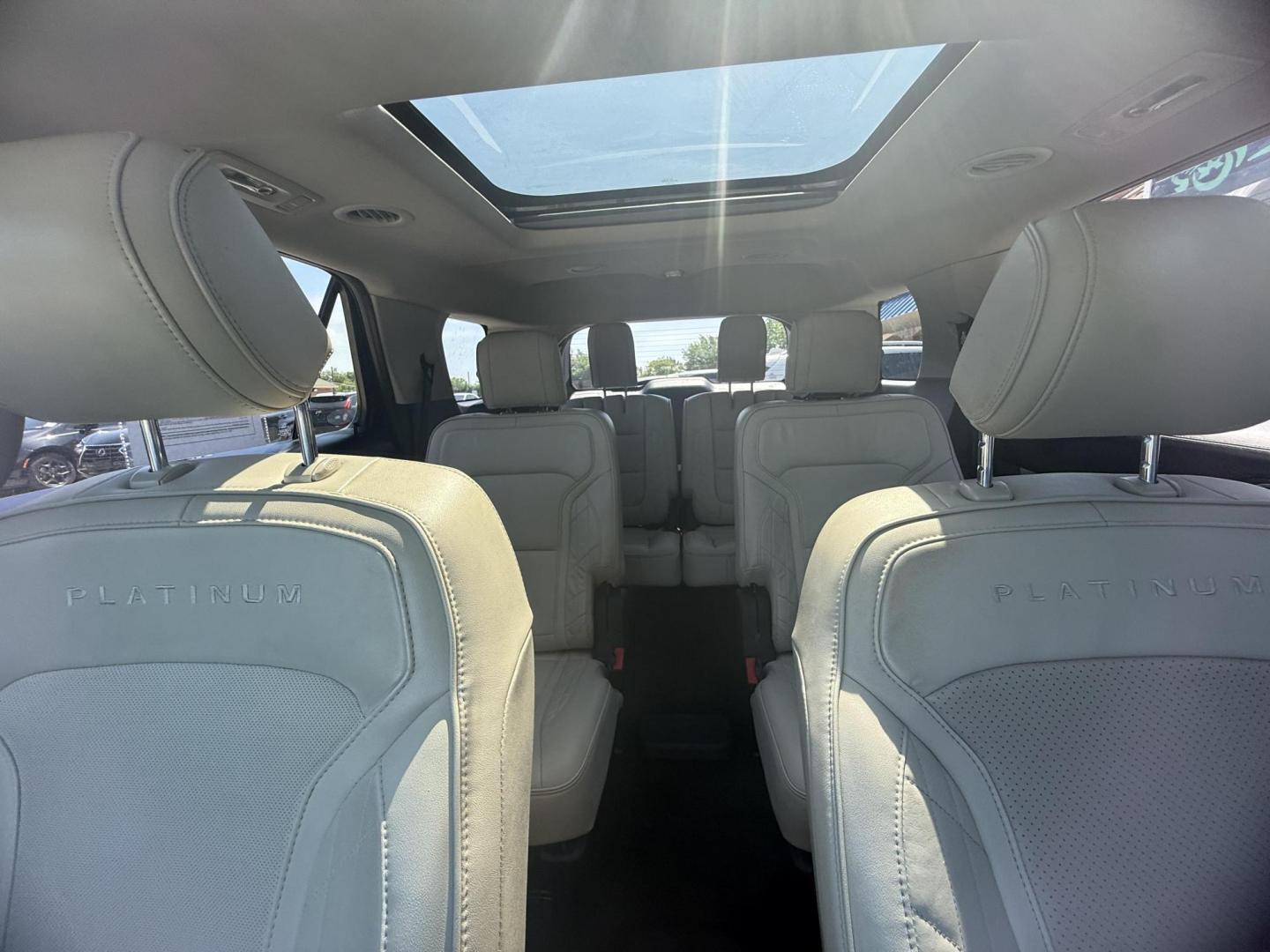 2016 Absolute Black /Medium Soft Ceramic, premium leather Ford Explorer 51920 (1FM5K8HT6GG) with an 3.5L V6 DOHC 24V engine, 6-Speed Automatic transmission, located at 2401 E Main St., Grand Prairie, TX, 75050, (972) 262-4440, 32.748981, -96.969643 - Photo#25