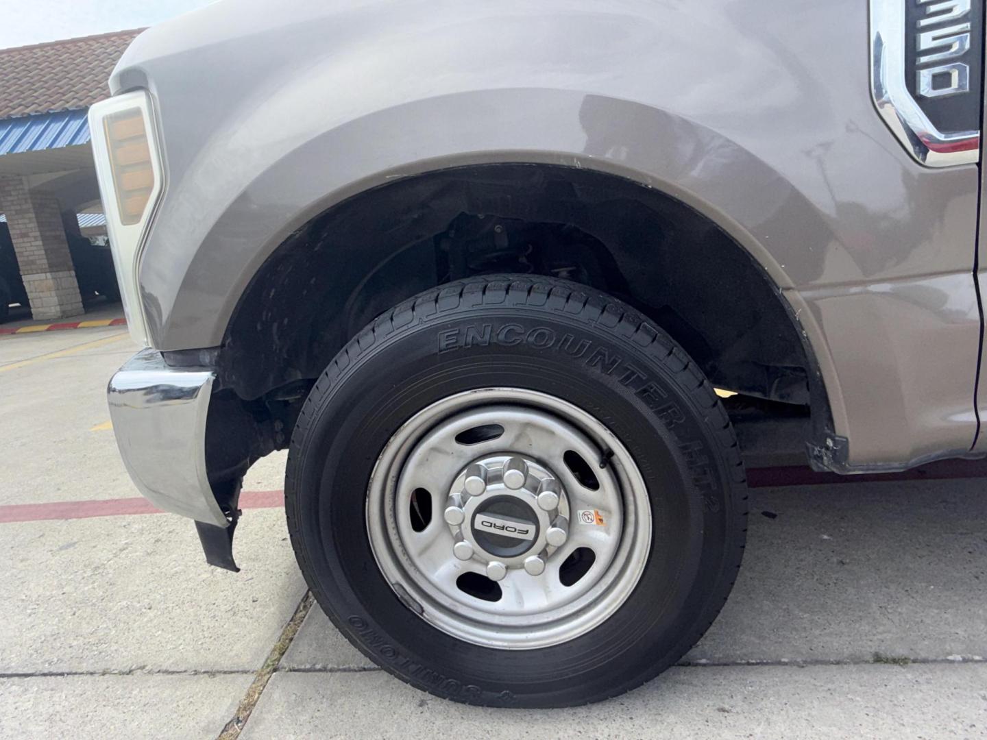 2019 Silver Spruce /Medium Earth Gray (Fleet), cloth Medium Earth Gray Ford F-350 SD 62630 (1FT8X3A60KE) with an 6.2L V8 OHV 16V engine, 6-Speed Automatic transmission, located at 2401 E Main St., Grand Prairie, TX, 75050, (972) 262-4440, 32.748981, -96.969643 - Photo#18