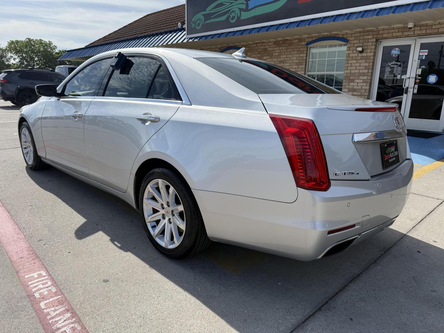2014 Radiant Silver Metallic /Light Cashmere/Medium Cashmere Twilight Blue/Jet B Cadillac CTS 47084 (1G6AX5SXXE0) with an 2.0L L4 DOHC 16V TURBO engine, 6-Speed Automatic transmission, located at 2401 E Main St., Grand Prairie, TX, 75050, (972) 262-4440, 32.748981, -96.969643 - Photo#35