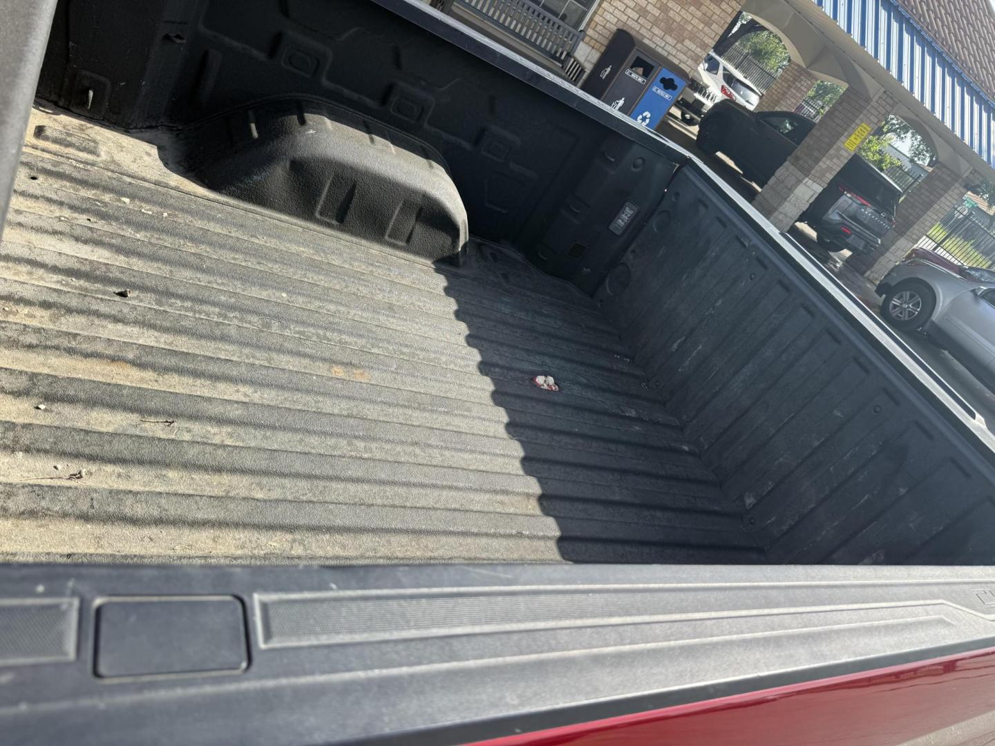 2021 Red Hot /Gideon/Very Dark Atmosphere, cloth Gideon/Very Dar Chevrolet Silverado 1500 74658 (1GCPWDEKXMZ) with an 2.7L L4 DOHC 16V TURBO engine, 6-Speed Automatic transmission, located at 2401 E Main St., Grand Prairie, TX, 75050, (972) 262-4440, 32.748981, -96.969643 - Photo#3