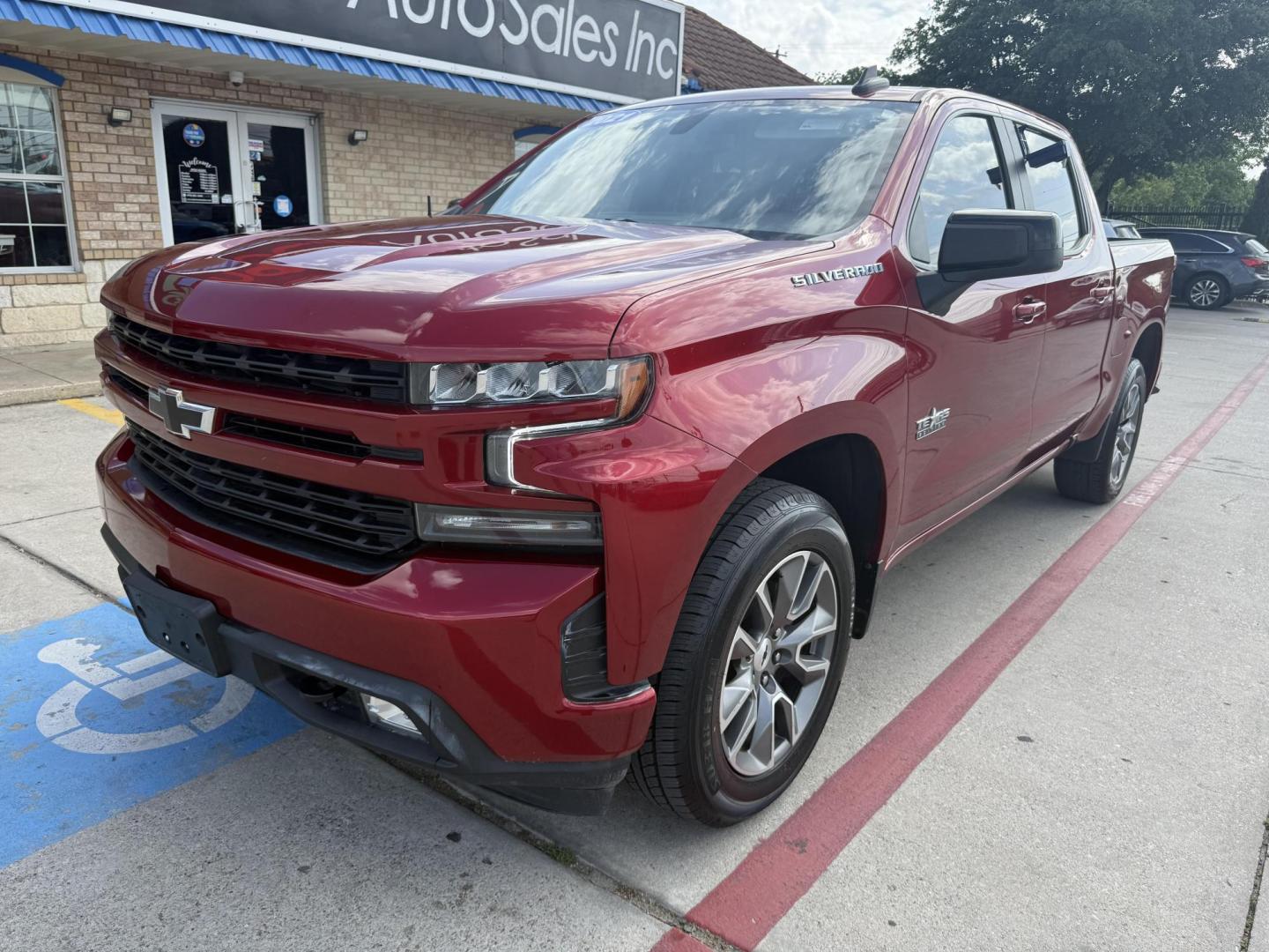 2021 Red Hot /Gideon/Very Dark Atmosphere, cloth Gideon/Very Dar Chevrolet Silverado 1500 74658 (1GCPWDEKXMZ) with an 2.7L L4 DOHC 16V TURBO engine, 6-Speed Automatic transmission, located at 2401 E Main St., Grand Prairie, TX, 75050, (972) 262-4440, 32.748981, -96.969643 - Photo#21