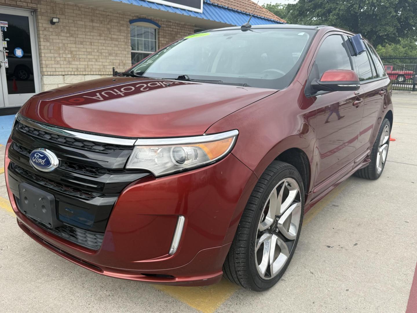 2014 Sunset Metallic /Charcoal Blk/Silver Smoke Ford Edge 47563 (2FMDK3AK2EB) with an 3.7L V6 DOHC 24V engine, 6-Speed Automatic transmission, located at 2401 E Main St., Grand Prairie, TX, 75050, (972) 262-4440, 32.748981, -96.969643 - Photo#6