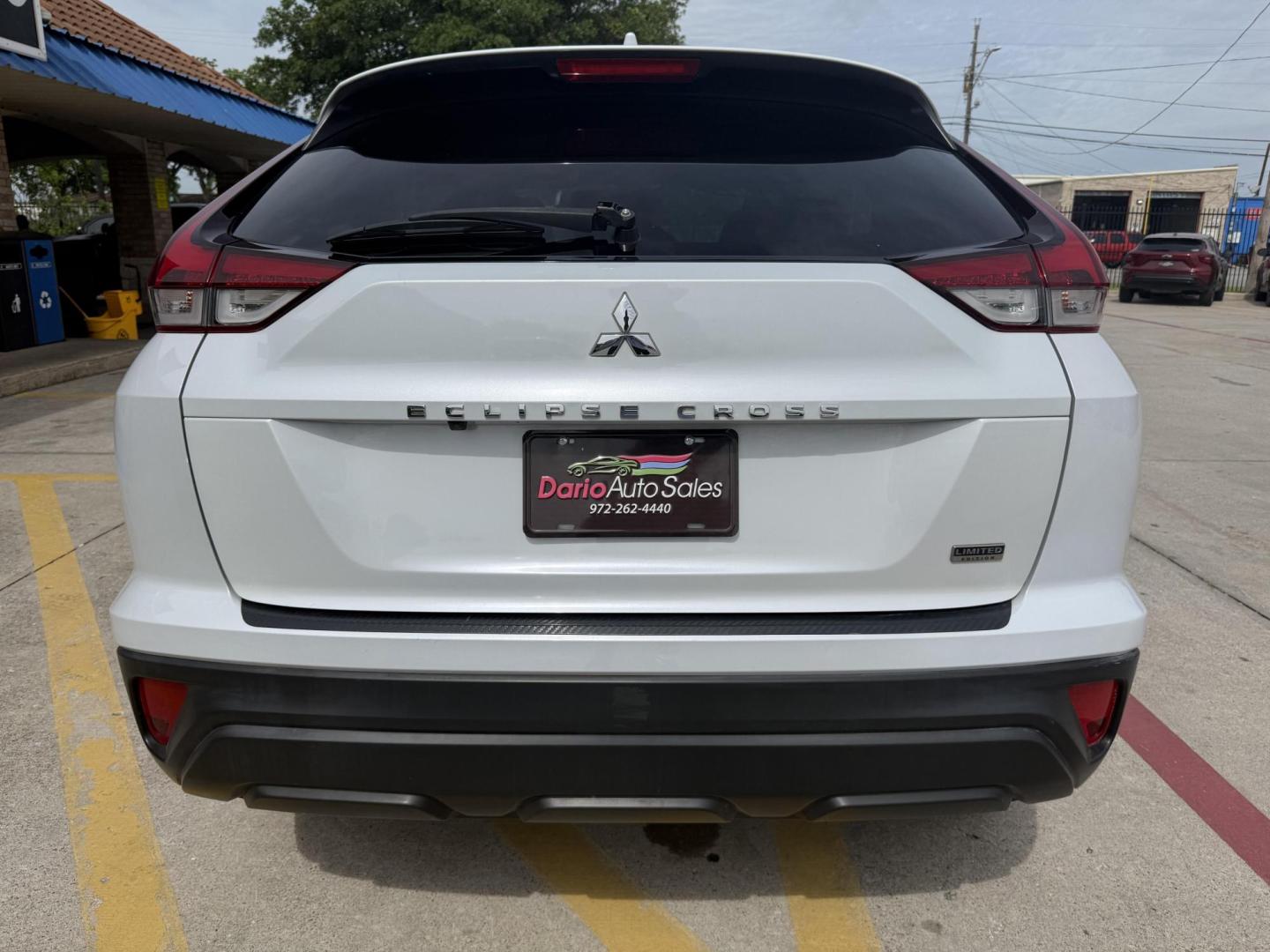 2022 White Diamond /Black Mitsubishi Eclipse Cross 76124 (JA4ATVAA2NZ) with an 1.5L L4 DOHC 16V engine, Continuously Variable Transmission transmission, located at 2401 E Main St., Grand Prairie, TX, 75050, (972) 262-4440, 32.748981, -96.969643 - Photo#9