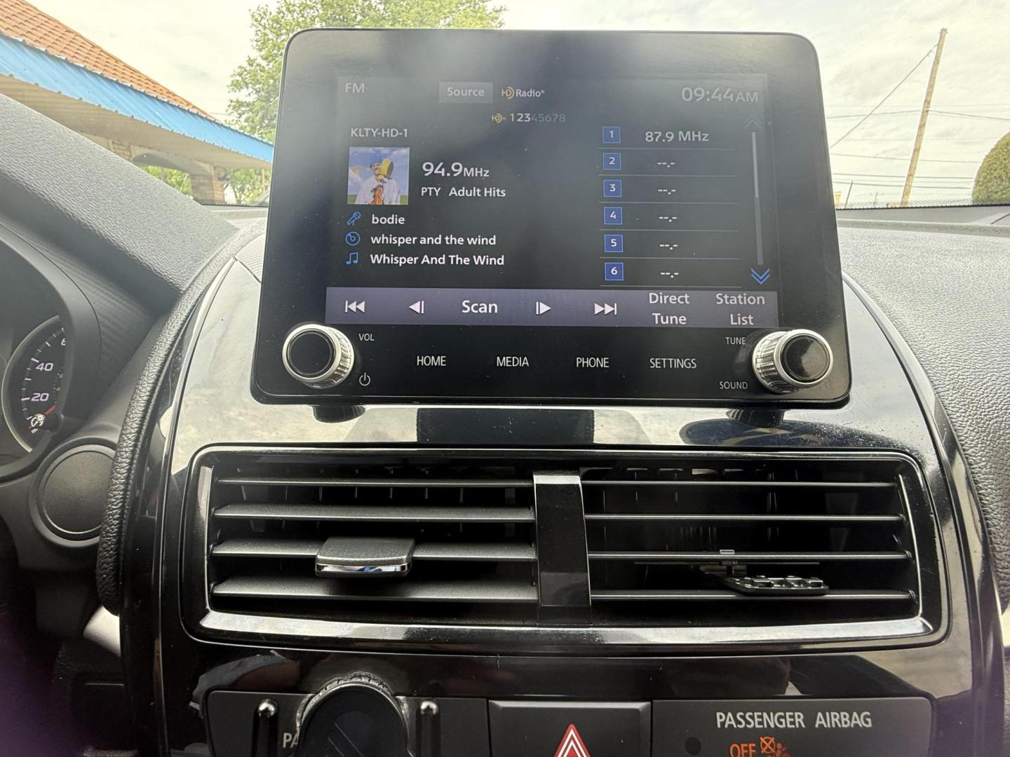2022 White Diamond /Black Mitsubishi Eclipse Cross 76124 (JA4ATVAA2NZ) with an 1.5L L4 DOHC 16V engine, Continuously Variable Transmission transmission, located at 2401 E Main St., Grand Prairie, TX, 75050, (972) 262-4440, 32.748981, -96.969643 - Photo#14