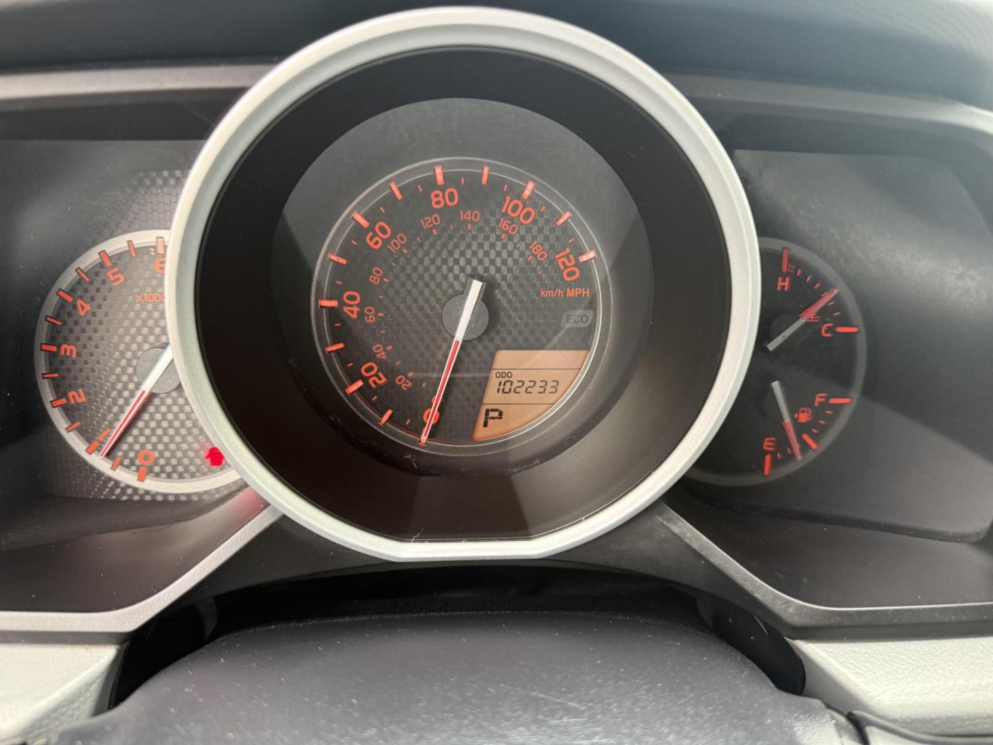 2013 Classic Silver Metallic /Black/Graphite Cloth Interior Black/Graphite Leath Toyota 4Runner 45977 (JTEZU5JR7D5) with an 4.0L V6 DOHC 24V engine, 5-Speed Automatic transmission, located at 2401 E Main St., Grand Prairie, TX, 75050, (972) 262-4440, 32.748981, -96.969643 - Photo#6