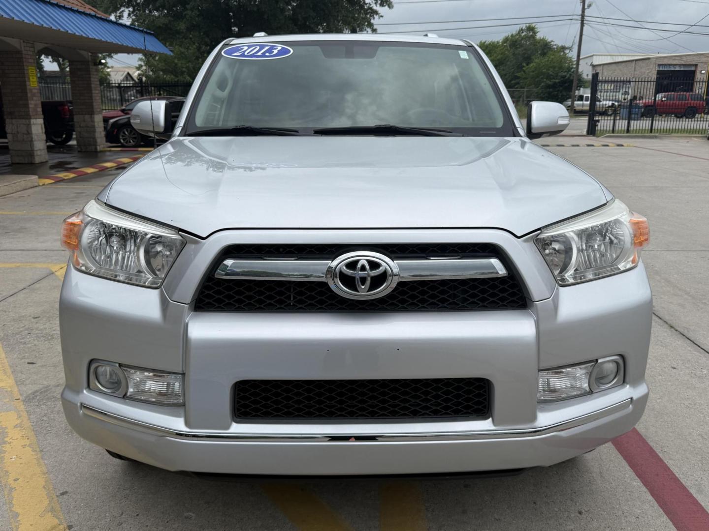 2013 Classic Silver Metallic /Black/Graphite Cloth Interior Black/Graphite Leath Toyota 4Runner 45977 (JTEZU5JR7D5) with an 4.0L V6 DOHC 24V engine, 5-Speed Automatic transmission, located at 2401 E Main St., Grand Prairie, TX, 75050, (972) 262-4440, 32.748981, -96.969643 - Photo#14
