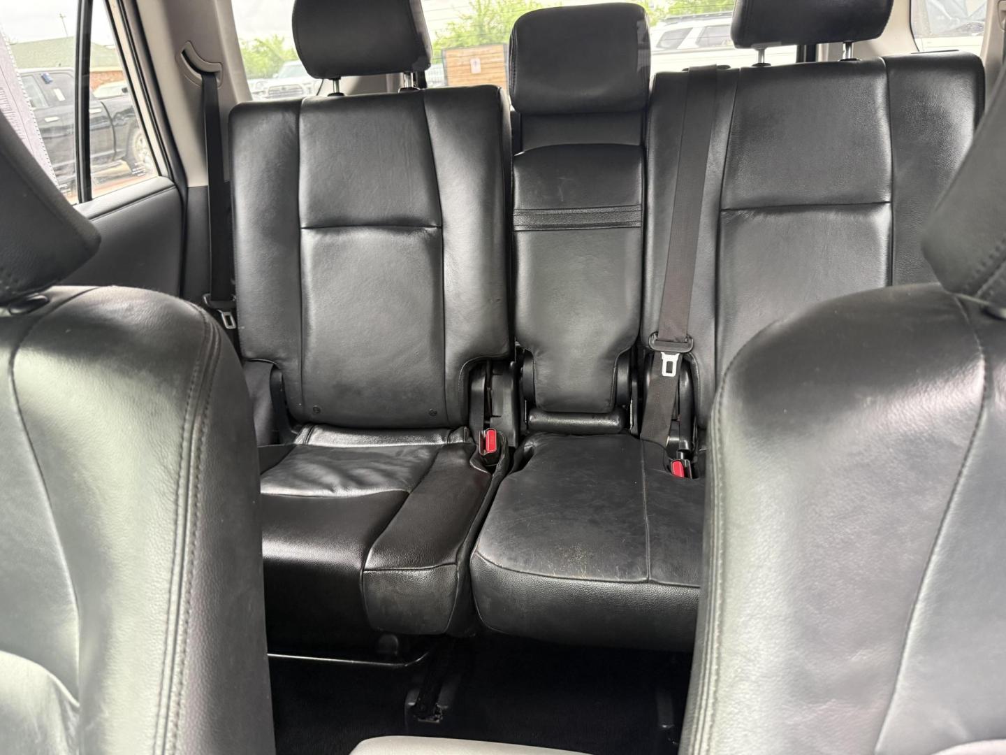 2013 Classic Silver Metallic /Black/Graphite Cloth Interior Black/Graphite Leath Toyota 4Runner 45977 (JTEZU5JR7D5) with an 4.0L V6 DOHC 24V engine, 5-Speed Automatic transmission, located at 2401 E Main St., Grand Prairie, TX, 75050, (972) 262-4440, 32.748981, -96.969643 - Photo#17
