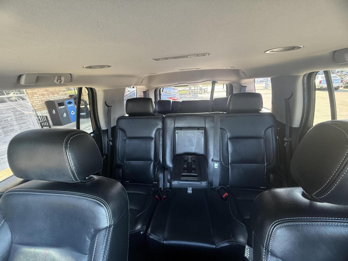 2018 Blue Velvet Metallic /Cocoa/Dune, cloth Jet Black, cloth Chevrolet Tahoe 60175 (1GNSCAKC5JR) with an 5.3L V8 OHV 16V engine, 6-Speed Automatic transmission, located at 2401 E Main St., Grand Prairie, TX, 75050, (972) 262-4440, 32.748981, -96.969643 - Photo#2