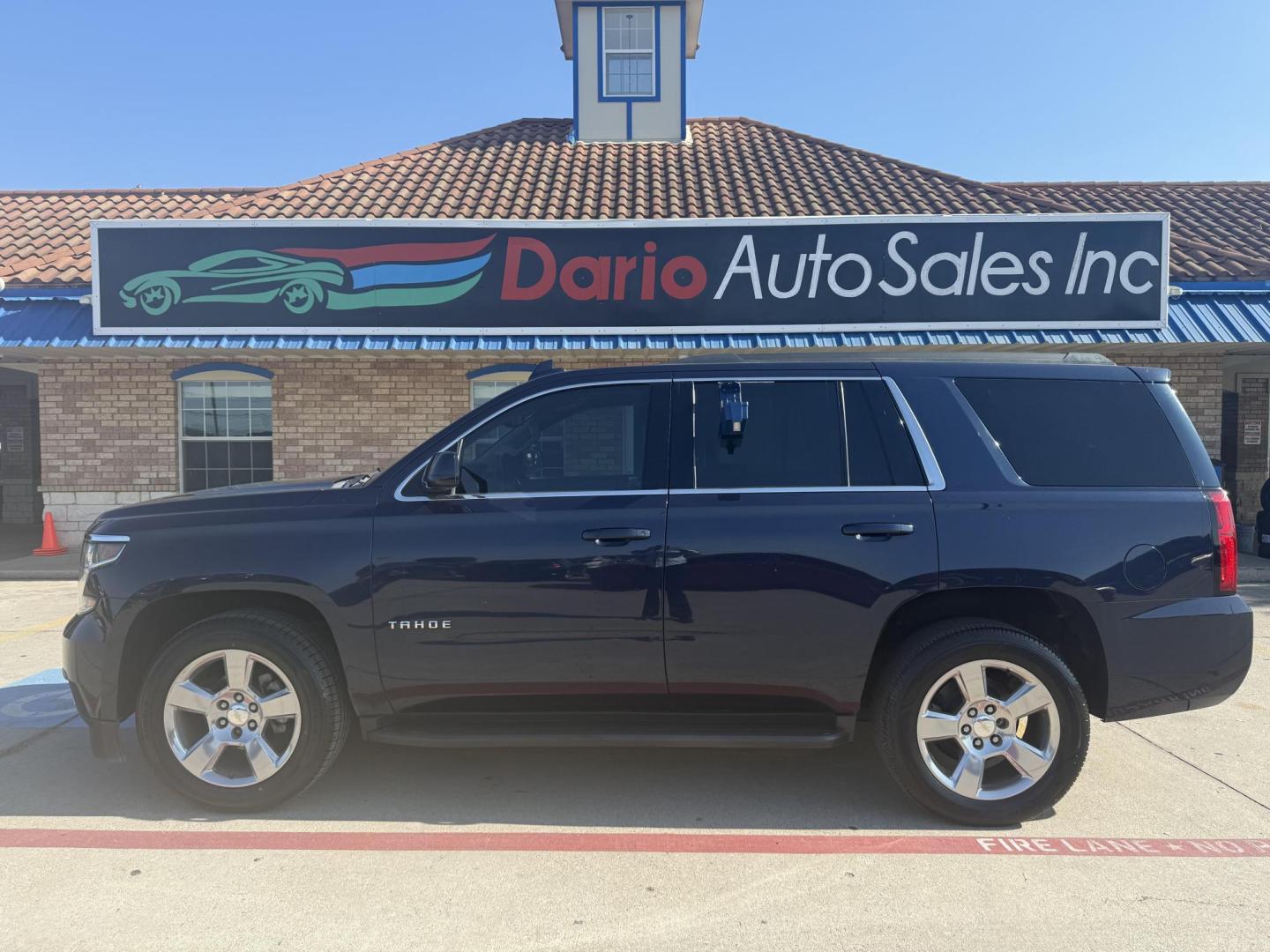 2018 Blue Velvet Metallic /Cocoa/Dune, cloth Jet Black, cloth Chevrolet Tahoe 60175 (1GNSCAKC5JR) with an 5.3L V8 OHV 16V engine, 6-Speed Automatic transmission, located at 2401 E Main St., Grand Prairie, TX, 75050, (972) 262-4440, 32.748981, -96.969643 - Photo#3