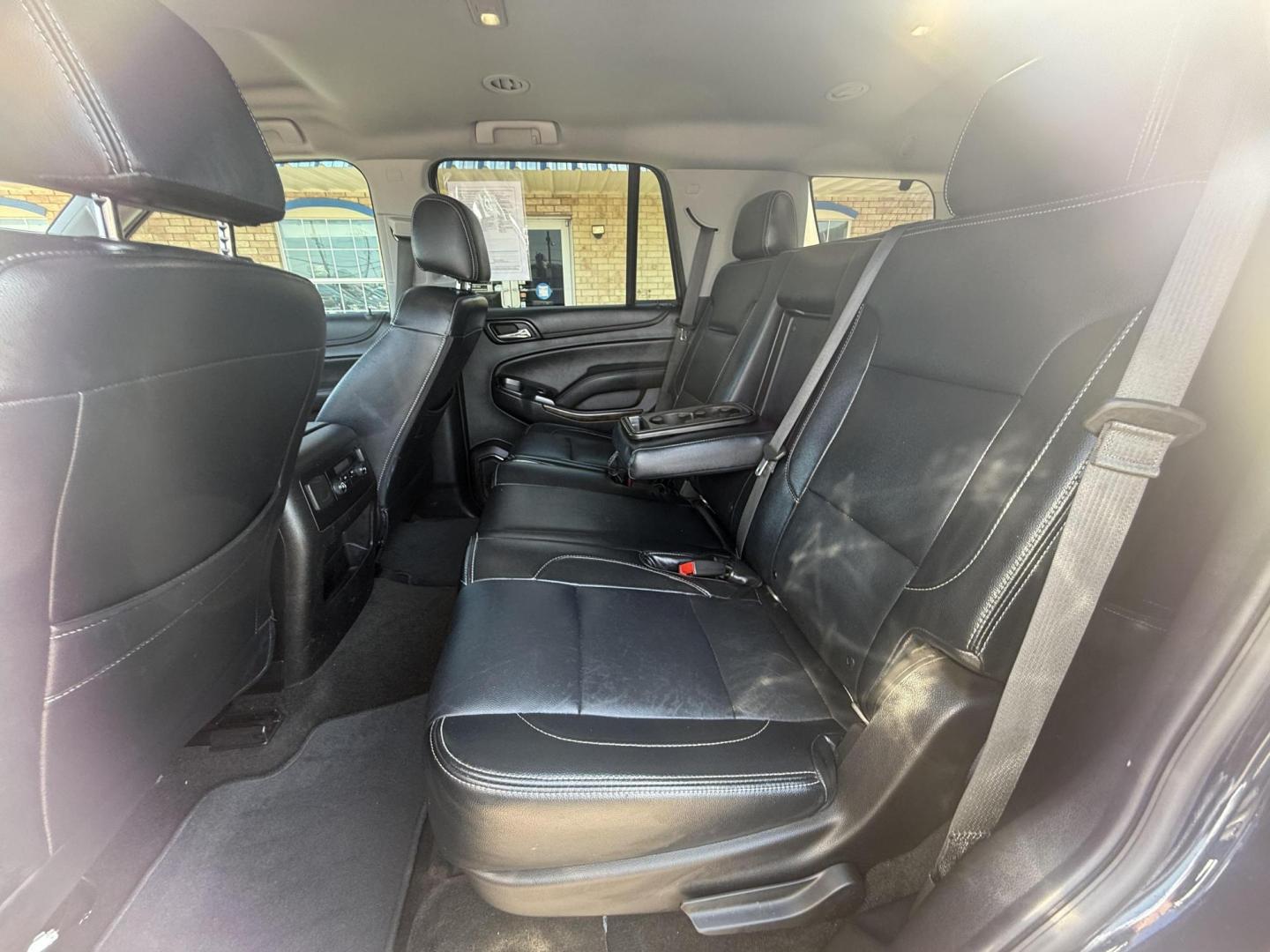 2018 Blue Velvet Metallic /Cocoa/Dune, cloth Jet Black, cloth Chevrolet Tahoe 60175 (1GNSCAKC5JR) with an 5.3L V8 OHV 16V engine, 6-Speed Automatic transmission, located at 2401 E Main St., Grand Prairie, TX, 75050, (972) 262-4440, 32.748981, -96.969643 - Photo#8