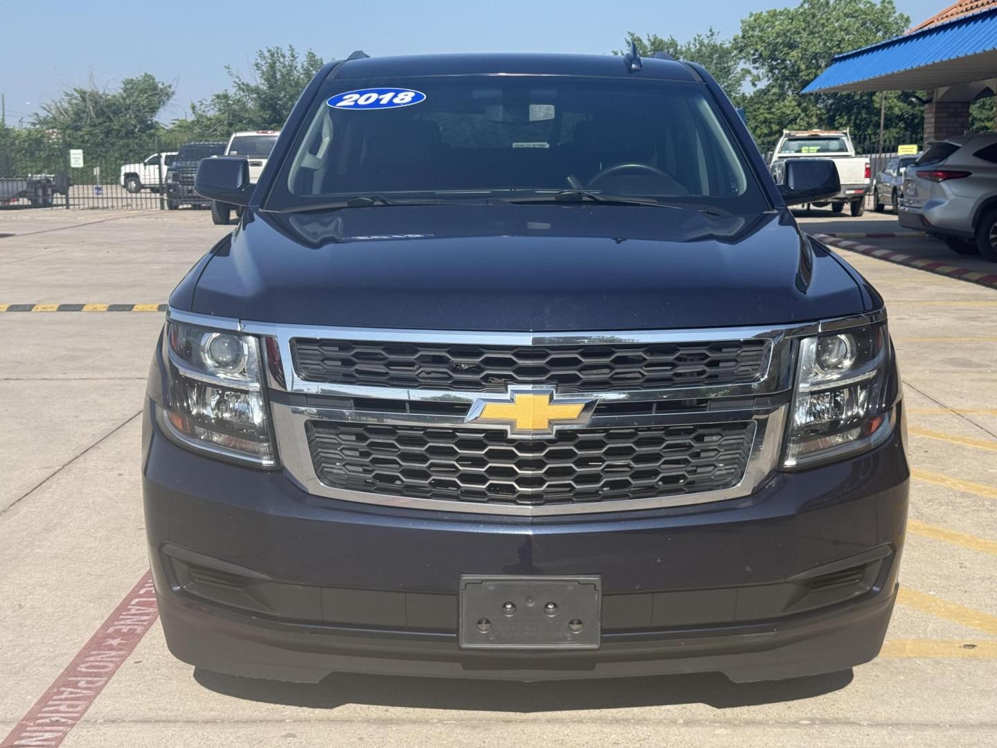 2018 Blue Velvet Metallic /Cocoa/Dune, cloth Jet Black, cloth Chevrolet Tahoe 60175 (1GNSCAKC5JR) with an 5.3L V8 OHV 16V engine, 6-Speed Automatic transmission, located at 2401 E Main St., Grand Prairie, TX, 75050, (972) 262-4440, 32.748981, -96.969643 - Photo#13