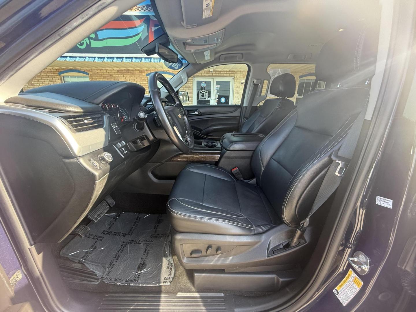 2018 Blue Velvet Metallic /Cocoa/Dune, cloth Jet Black, cloth Chevrolet Tahoe 60175 (1GNSCAKC5JR) with an 5.3L V8 OHV 16V engine, 6-Speed Automatic transmission, located at 2401 E Main St., Grand Prairie, TX, 75050, (972) 262-4440, 32.748981, -96.969643 - Photo#24