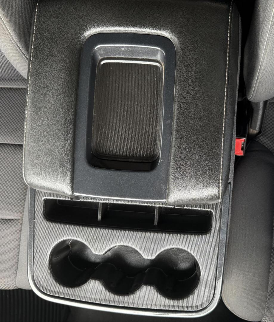 2018 Summit White /Cocoa/Dune, cloth Dark Ash Seats w/Jet Black Inter Chevrolet Silverado 1500 59685 (3GCPCREC1JG) with an 5.3L V8 OHV 16V engine, 6-Speed Automatic transmission, located at 2401 E Main St., Grand Prairie, TX, 75050, (972) 262-4440, 32.748981, -96.969643 - Photo#5