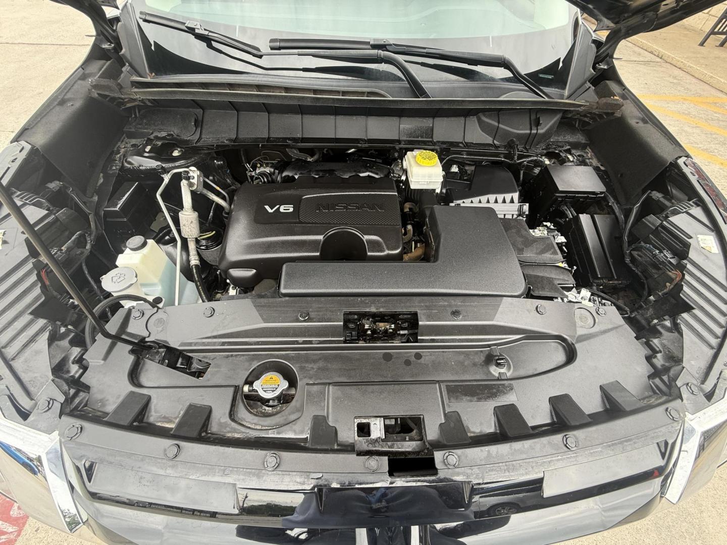 2022 Brilliant Silver Metallic /Charcoal Nissan Pathfinder 76644 (5N1DR3AA0NC) with an 3.5L V6 DOHC 24V engine, Continuously Variable Transmission transmission, located at 2401 E Main St., Grand Prairie, TX, 75050, (972) 262-4440, 32.748981, -96.969643 - Photo#13