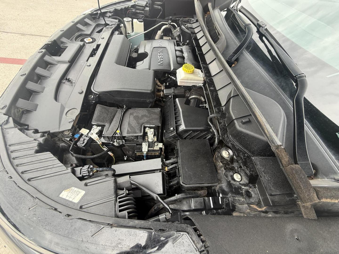 2022 Brilliant Silver Metallic /Charcoal Nissan Pathfinder 76644 (5N1DR3AA0NC) with an 3.5L V6 DOHC 24V engine, Continuously Variable Transmission transmission, located at 2401 E Main St., Grand Prairie, TX, 75050, (972) 262-4440, 32.748981, -96.969643 - Photo#24
