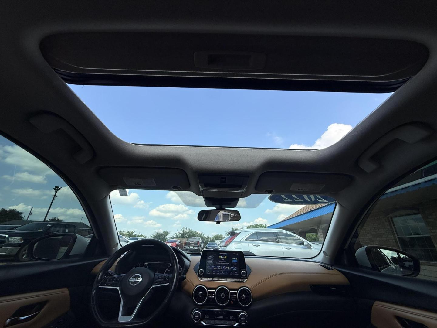 2022 Aspen White Tricoat /Tan Charcoal Nissan Sentra 77833 (3N1AB8CV5NY) with an 1.8L L4 SFI DOHC 16V engine, Continuously Variable Transmission transmission, located at 2401 E Main St., Grand Prairie, TX, 75050, (972) 262-4440, 32.748981, -96.969643 - Photo#3