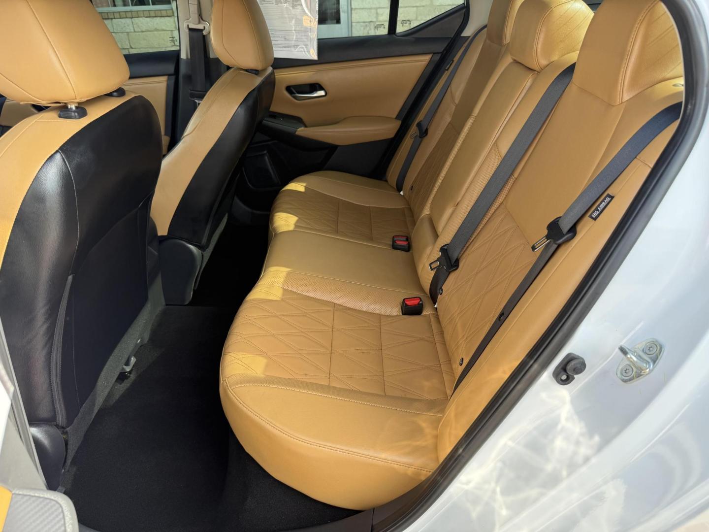 2022 Aspen White Tricoat /Tan Charcoal Nissan Sentra 77833 (3N1AB8CV5NY) with an 1.8L L4 SFI DOHC 16V engine, Continuously Variable Transmission transmission, located at 2401 E Main St., Grand Prairie, TX, 75050, (972) 262-4440, 32.748981, -96.969643 - Photo#10