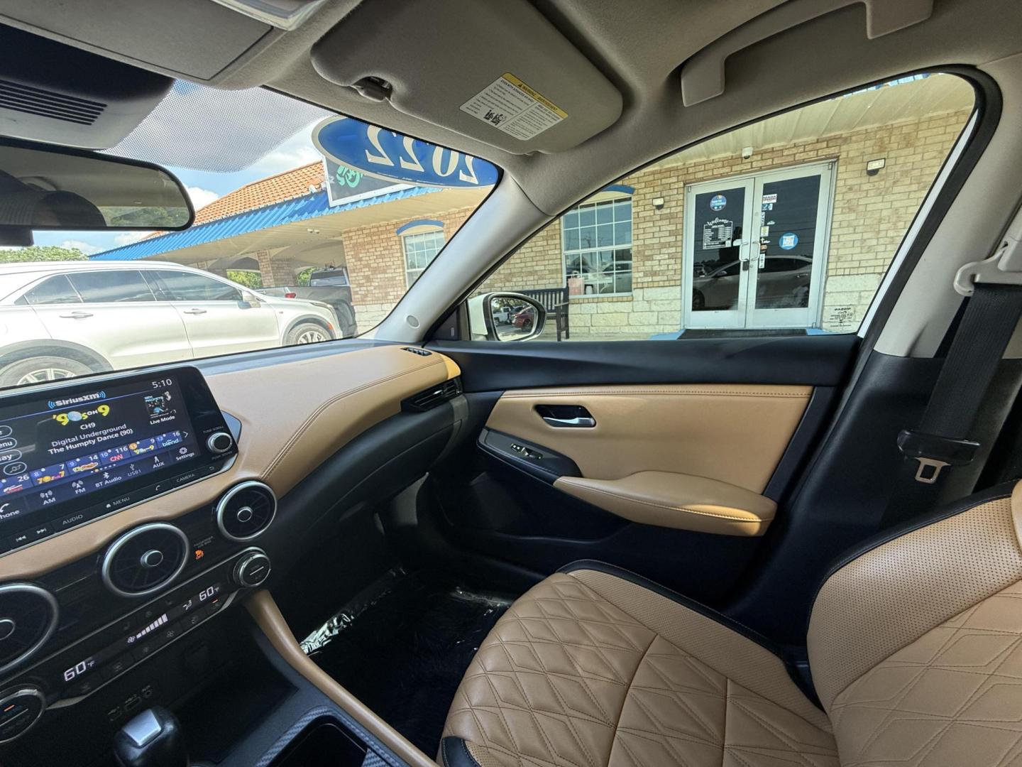 2022 Aspen White Tricoat /Tan Charcoal Nissan Sentra 77833 (3N1AB8CV5NY) with an 1.8L L4 SFI DOHC 16V engine, Continuously Variable Transmission transmission, located at 2401 E Main St., Grand Prairie, TX, 75050, (972) 262-4440, 32.748981, -96.969643 - Photo#16