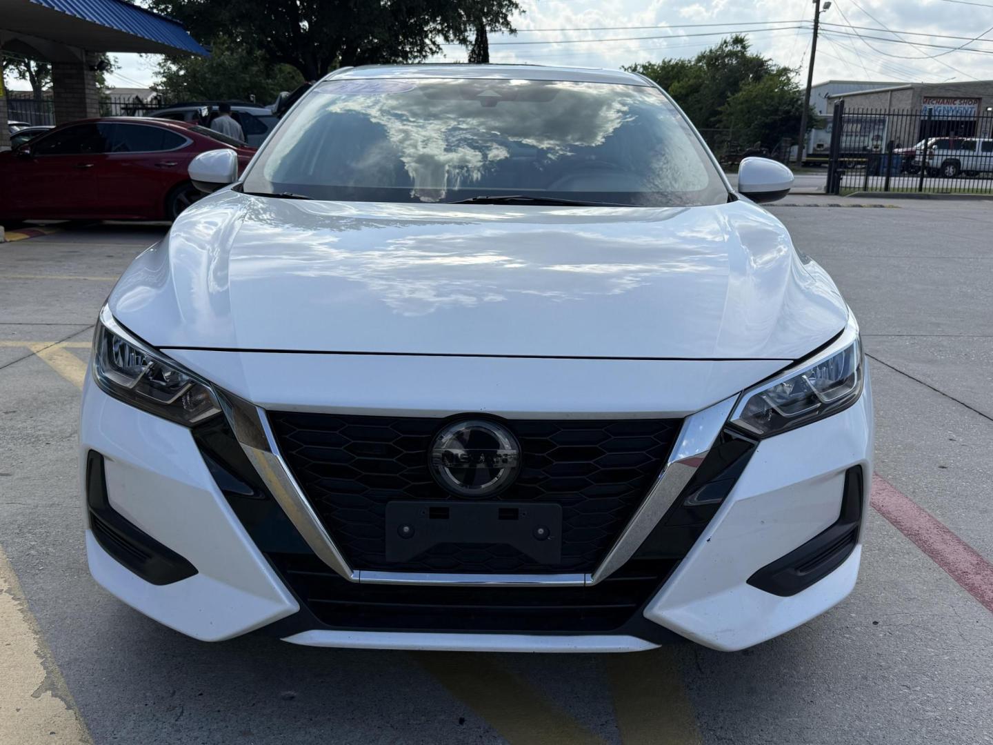 2022 Aspen White Tricoat /Tan Charcoal Nissan Sentra 77833 (3N1AB8CV5NY) with an 1.8L L4 SFI DOHC 16V engine, Continuously Variable Transmission transmission, located at 2401 E Main St., Grand Prairie, TX, 75050, (972) 262-4440, 32.748981, -96.969643 - Photo#19