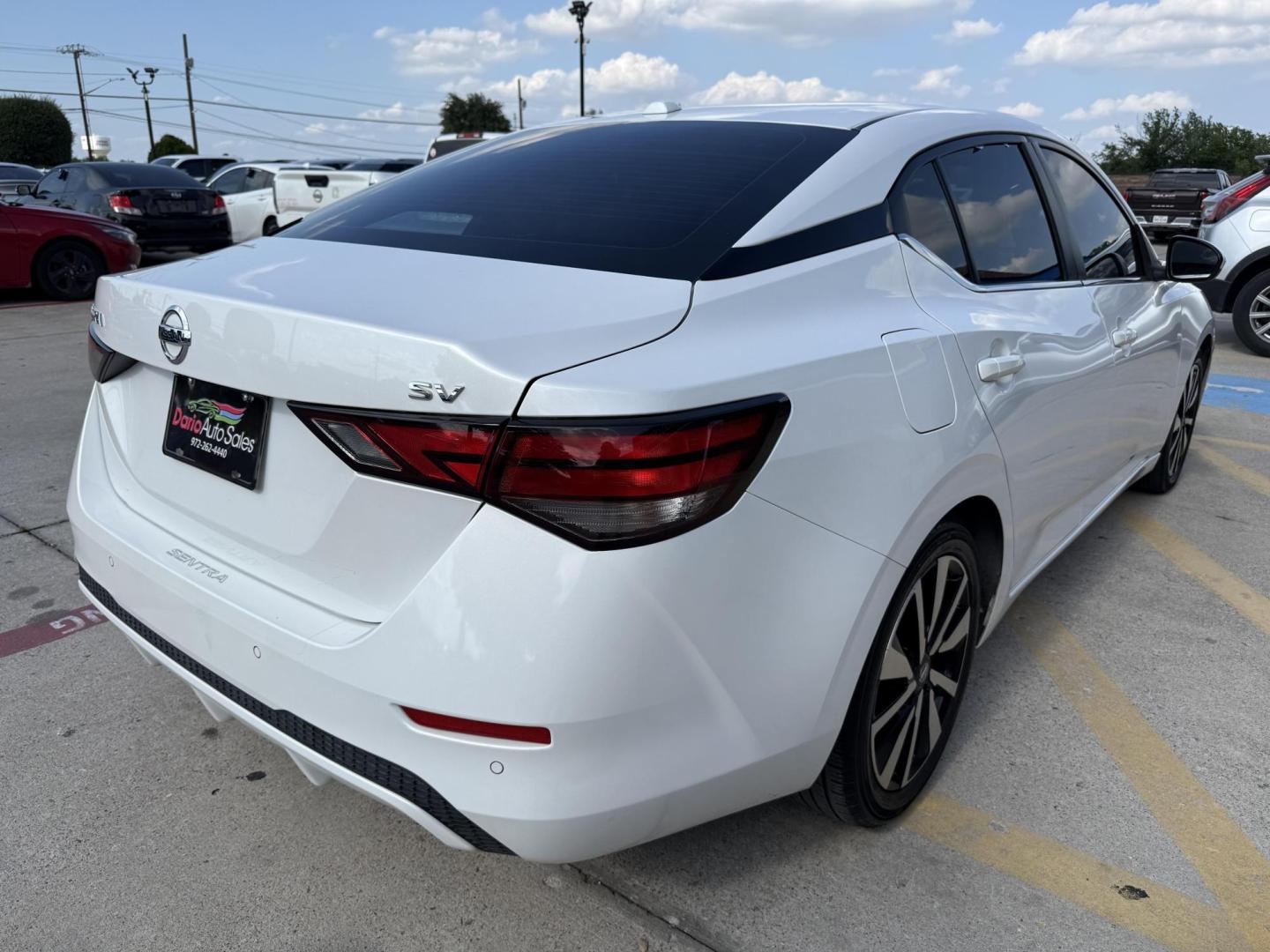 2022 Aspen White Tricoat /Tan Charcoal Nissan Sentra 77833 (3N1AB8CV5NY) with an 1.8L L4 SFI DOHC 16V engine, Continuously Variable Transmission transmission, located at 2401 E Main St., Grand Prairie, TX, 75050, (972) 262-4440, 32.748981, -96.969643 - Photo#20