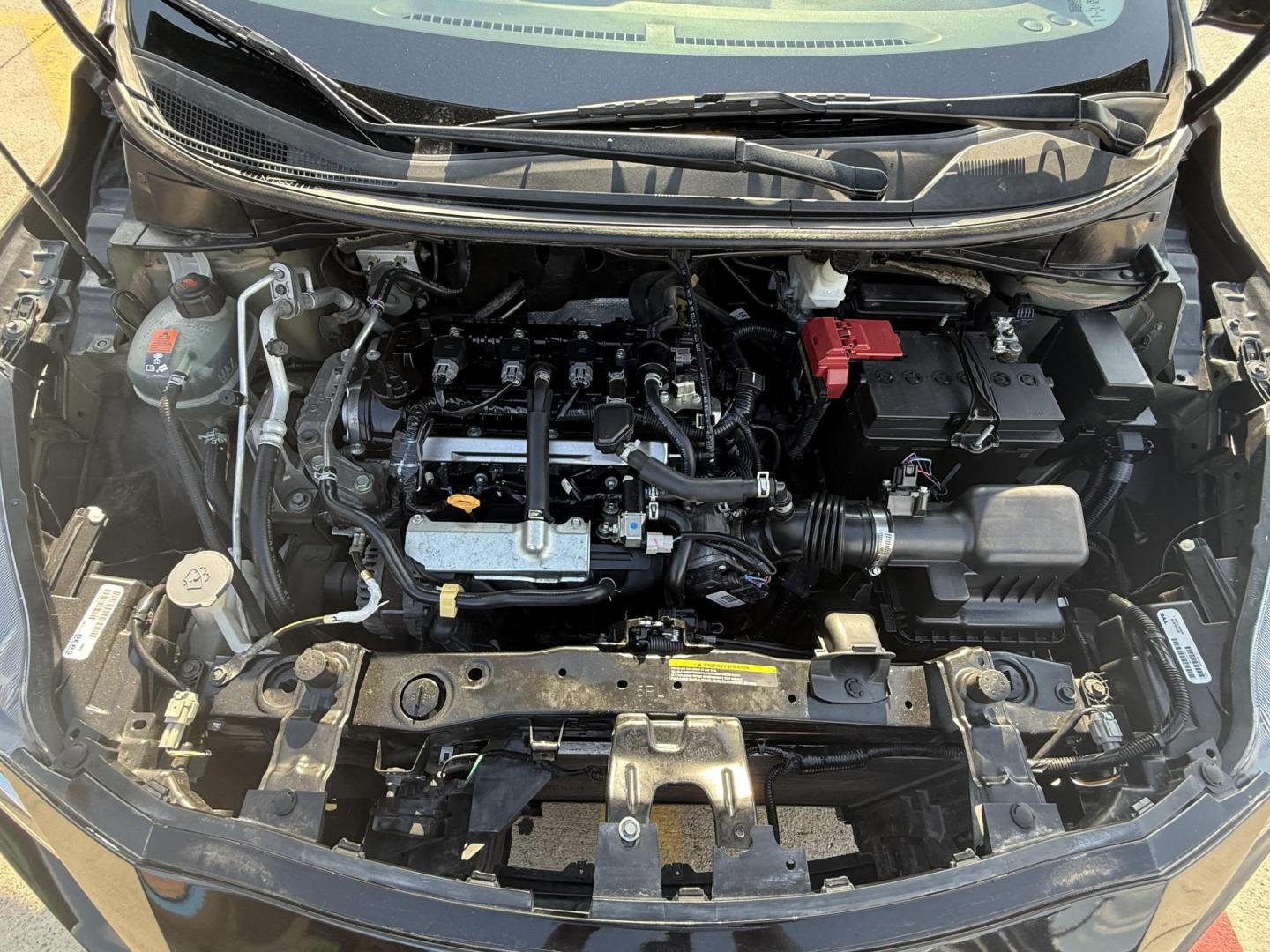 2020 Super Black /Graphite, premium cloth Nissan Versa 70760 (3N1CN8EVXLL) with an 1.6L L4 DOHC 16V engine, Continuously Variable Transmission transmission, located at 2401 E Main St., Grand Prairie, TX, 75050, (972) 262-4440, 32.748981, -96.969643 - Photo#5