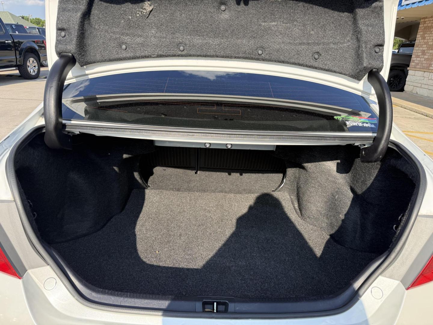 2017 Super White /Black and Ash, leather/suede Black, leather/suede Toyota Camry 55375 (4T1BF1FK8HU) with an 2.5L L4 DOHC 16V engine, 6-Speed Automatic transmission, located at 2401 E Main St., Grand Prairie, TX, 75050, (972) 262-4440, 32.748981, -96.969643 - Photo#19