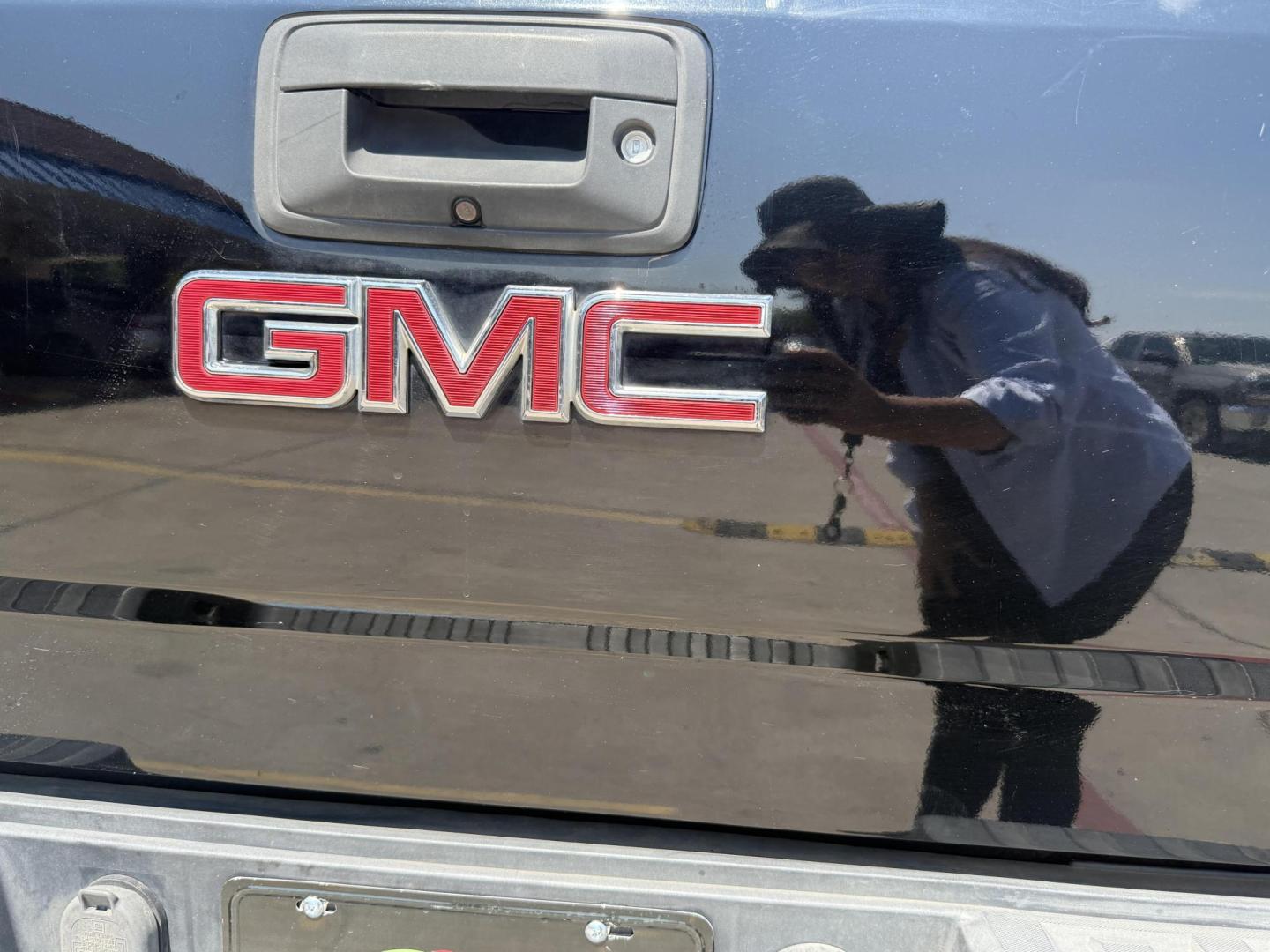 2014 Onyx Black /Cocoa/Dune Cocoa/Dune Jet Black Jet Black Jet Blac GMC Sierra 1500 47294 (3GTP1VEC1EG) with an 5.3L V8 OHV 16V engine, 6-Speed Automatic transmission, located at 2401 E Main St., Grand Prairie, TX, 75050, (972) 262-4440, 32.748981, -96.969643 - Photo#14