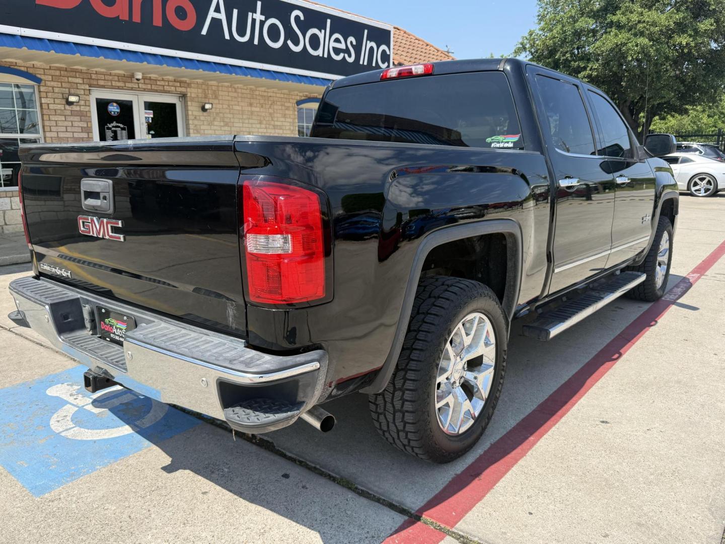 2014 Onyx Black /Cocoa/Dune Cocoa/Dune Jet Black Jet Black Jet Blac GMC Sierra 1500 47294 (3GTP1VEC1EG) with an 5.3L V8 OHV 16V engine, 6-Speed Automatic transmission, located at 2401 E Main St., Grand Prairie, TX, 75050, (972) 262-4440, 32.748981, -96.969643 - Photo#19