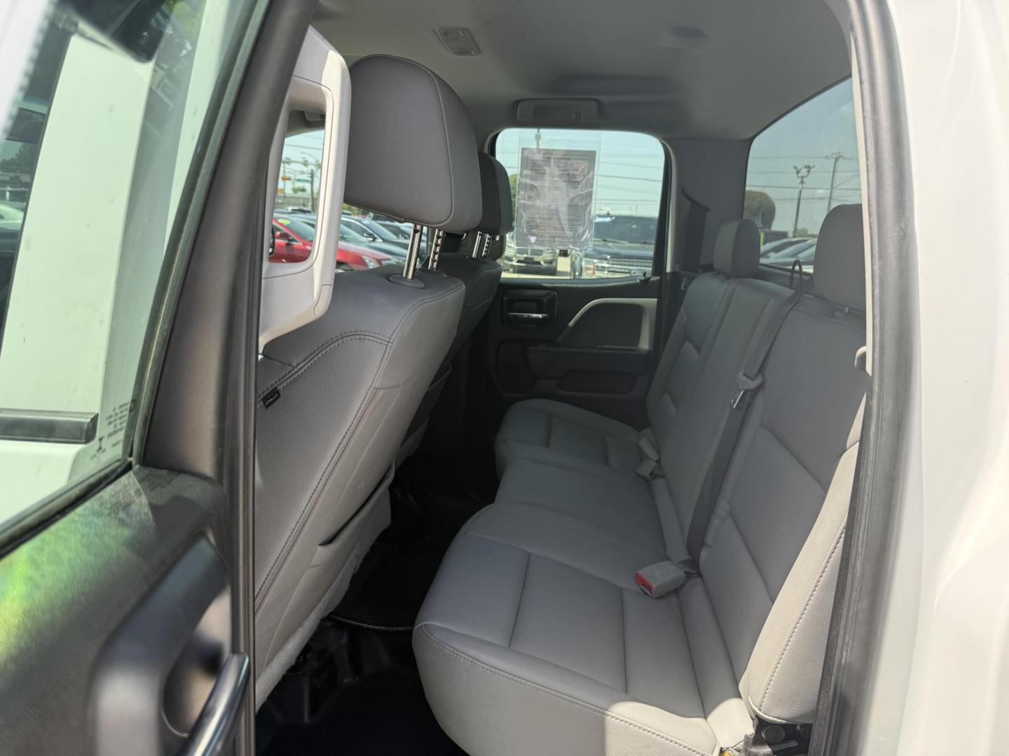 2018 Summit White /Dark Ash Seats w/Jet Black Interior Accents, cloth Chevrolet Silverado 1500 59698 (1GCRCNEH2JZ) with an 4.3L V6 OHV 12V engine, 6-Speed Automatic transmission, located at 2401 E Main St., Grand Prairie, TX, 75050, (972) 262-4440, 32.748981, -96.969643- Photo#12