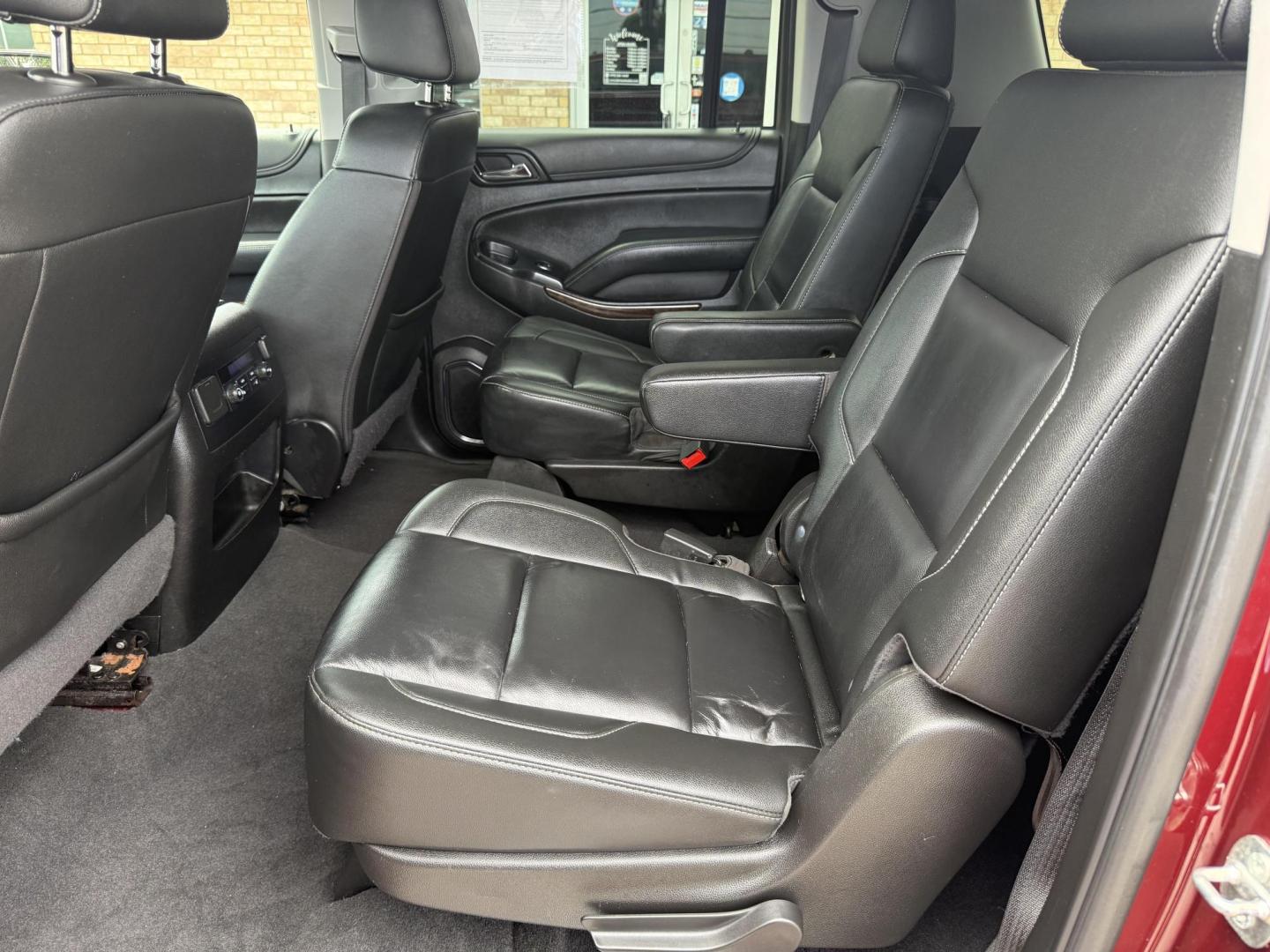 2020 Siren Red Tintcoat /Cocoa/Dune, leather Jet Black, leather Jet Black/D Chevrolet Suburban 70487 (1GNSCHKC8LR) with an 5.3L V8 OHV 16V engine, 6-Speed Automatic transmission, located at 2401 E Main St., Grand Prairie, TX, 75050, (972) 262-4440, 32.748981, -96.969643 - Photo#10