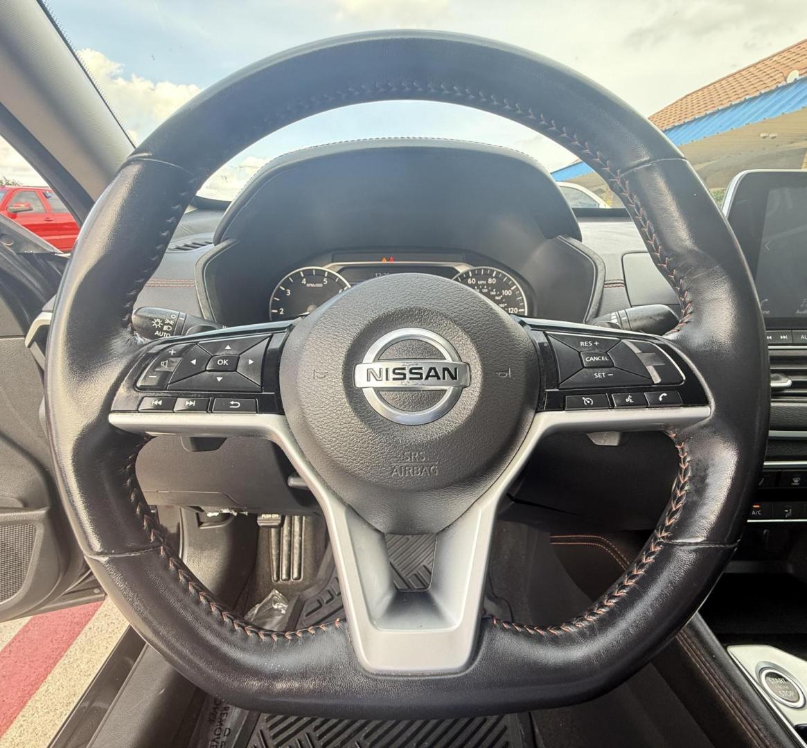 2021 Super Black /Sport, premium cloth Nissan Altima 75002 (1N4BL4CV9MN) with an 2.5L L4 DOHC 16V engine, Continuously Variable Transmission transmission, located at 2401 E Main St., Grand Prairie, TX, 75050, (972) 262-4440, 32.748981, -96.969643 - Photo#12
