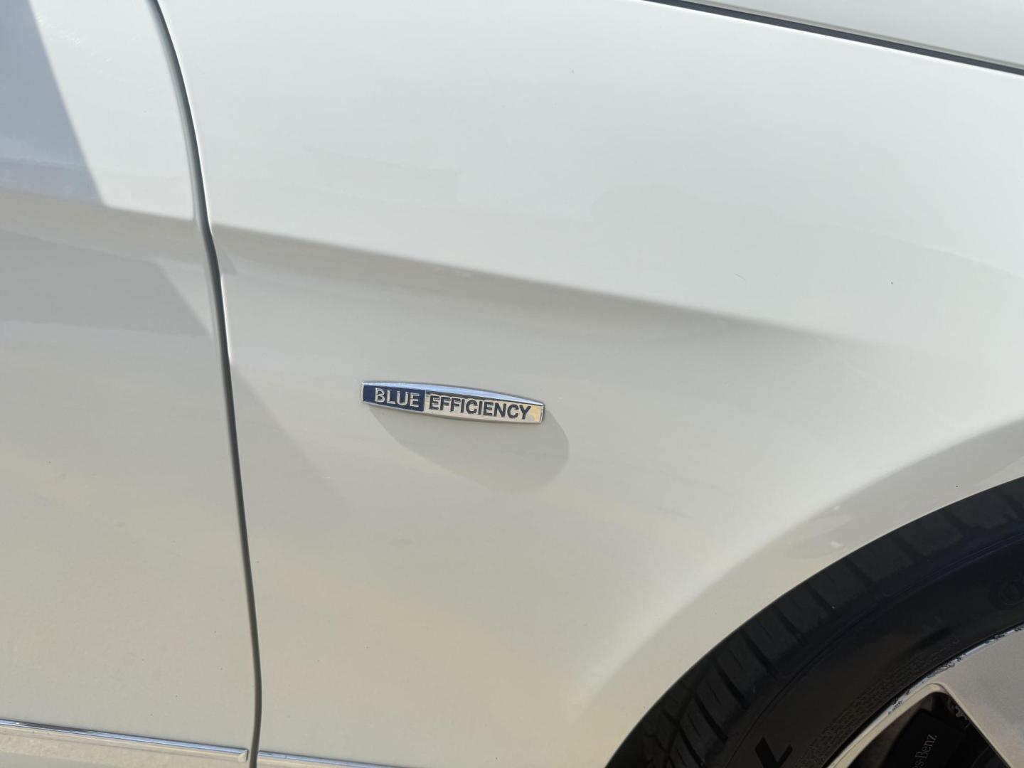 2012 Arctic White /Almond/Black Leather Interior Almond/Black Vinyl I Mercedes-Benz E-Class 43858 (WDDHF5KB1CA) with an 3.5L V6 DOHC 24V engine, 7-Speed Automatic transmission, located at 2401 E Main St., Grand Prairie, TX, 75050, (972) 262-4440, 32.748981, -96.969643 - Photo#10