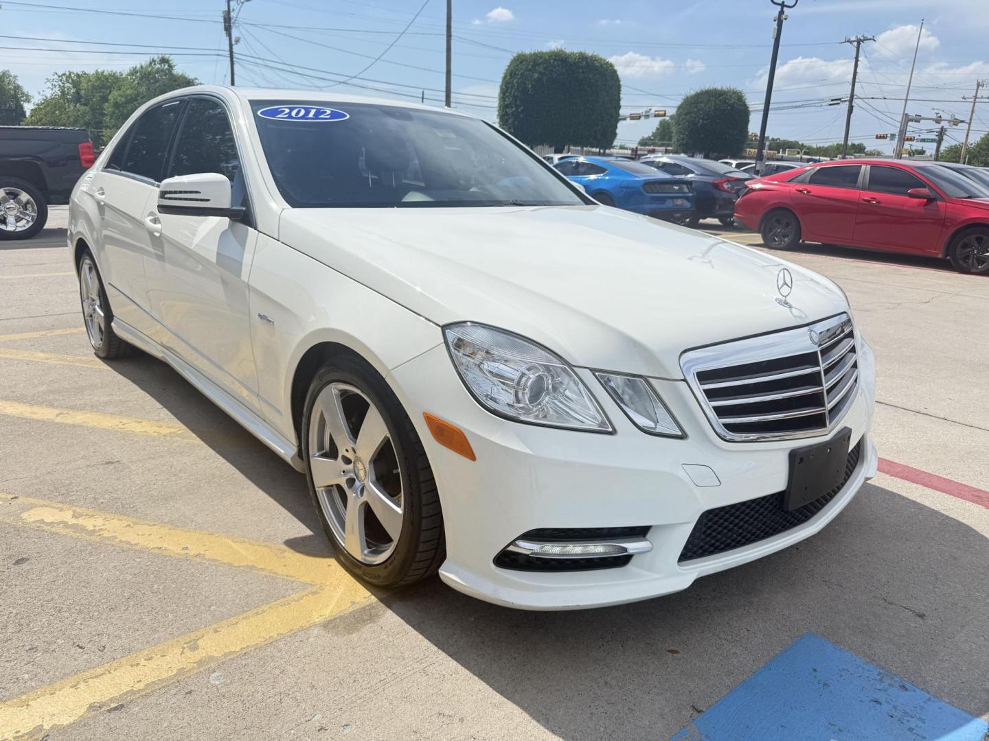 2012 Arctic White /Almond/Black Leather Interior Almond/Black Vinyl I Mercedes-Benz E-Class 43858 (WDDHF5KB1CA) with an 3.5L V6 DOHC 24V engine, 7-Speed Automatic transmission, located at 2401 E Main St., Grand Prairie, TX, 75050, (972) 262-4440, 32.748981, -96.969643 - Photo#31