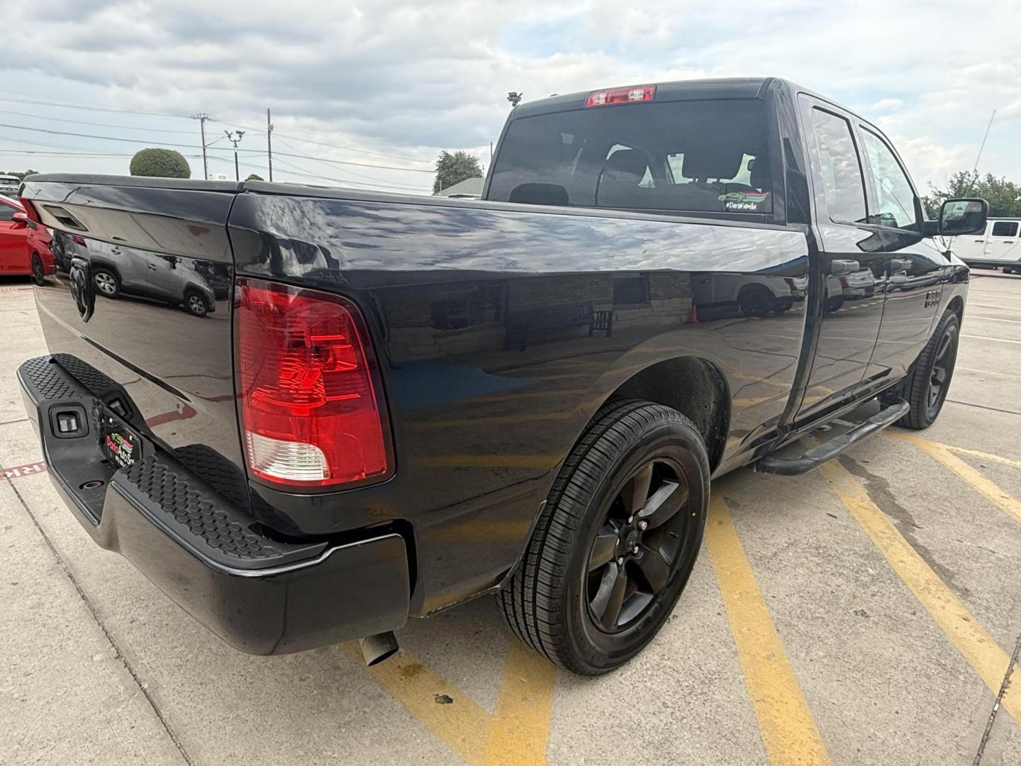 2016 Black Clear Coat /Black/Diesel Gray, cloth Black/Diesel Gray, vinyl RAM 1500 53842 (1C6RR6FG2GS) with an 3.6L V6 DOHC 24V FFV engine, 8-Speed Automatic transmission, located at 2401 E Main St., Grand Prairie, TX, 75050, (972) 262-4440, 32.748981, -96.969643 - Photo#17